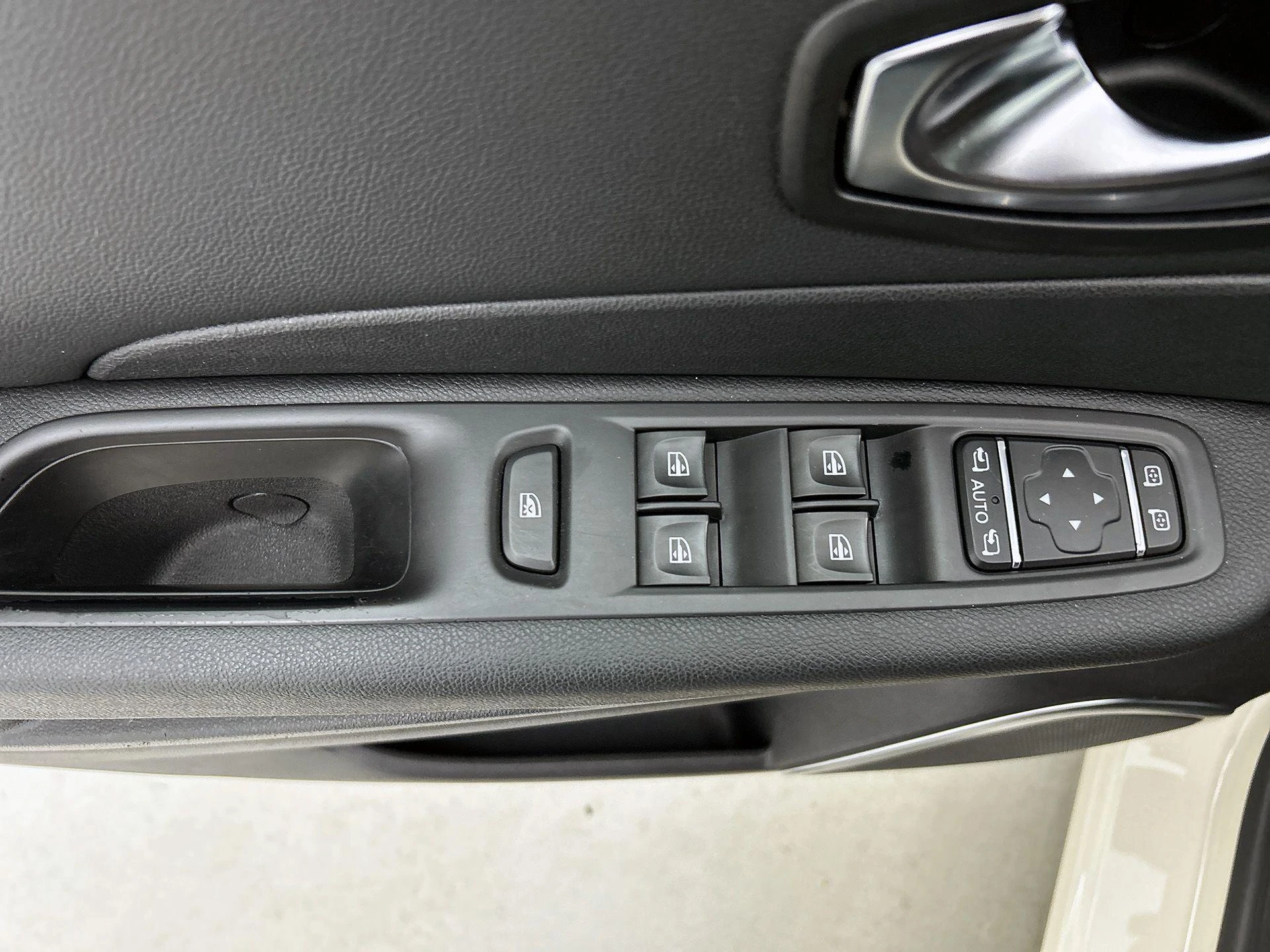 Renault-Captur-image-28