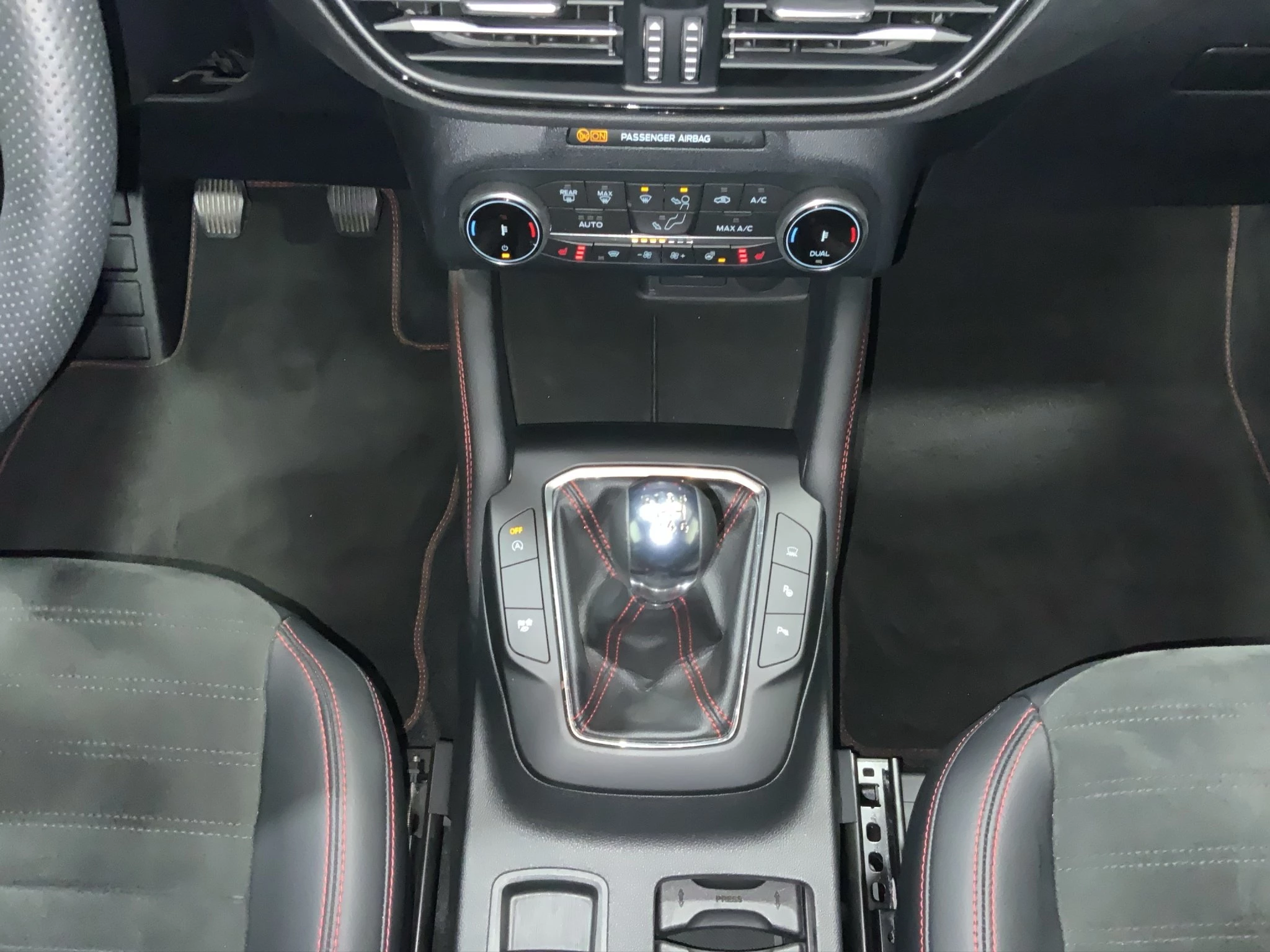 Ford Kuga ST-Line X | ACC | KAMERA | SHZ | LRHZ | WSH