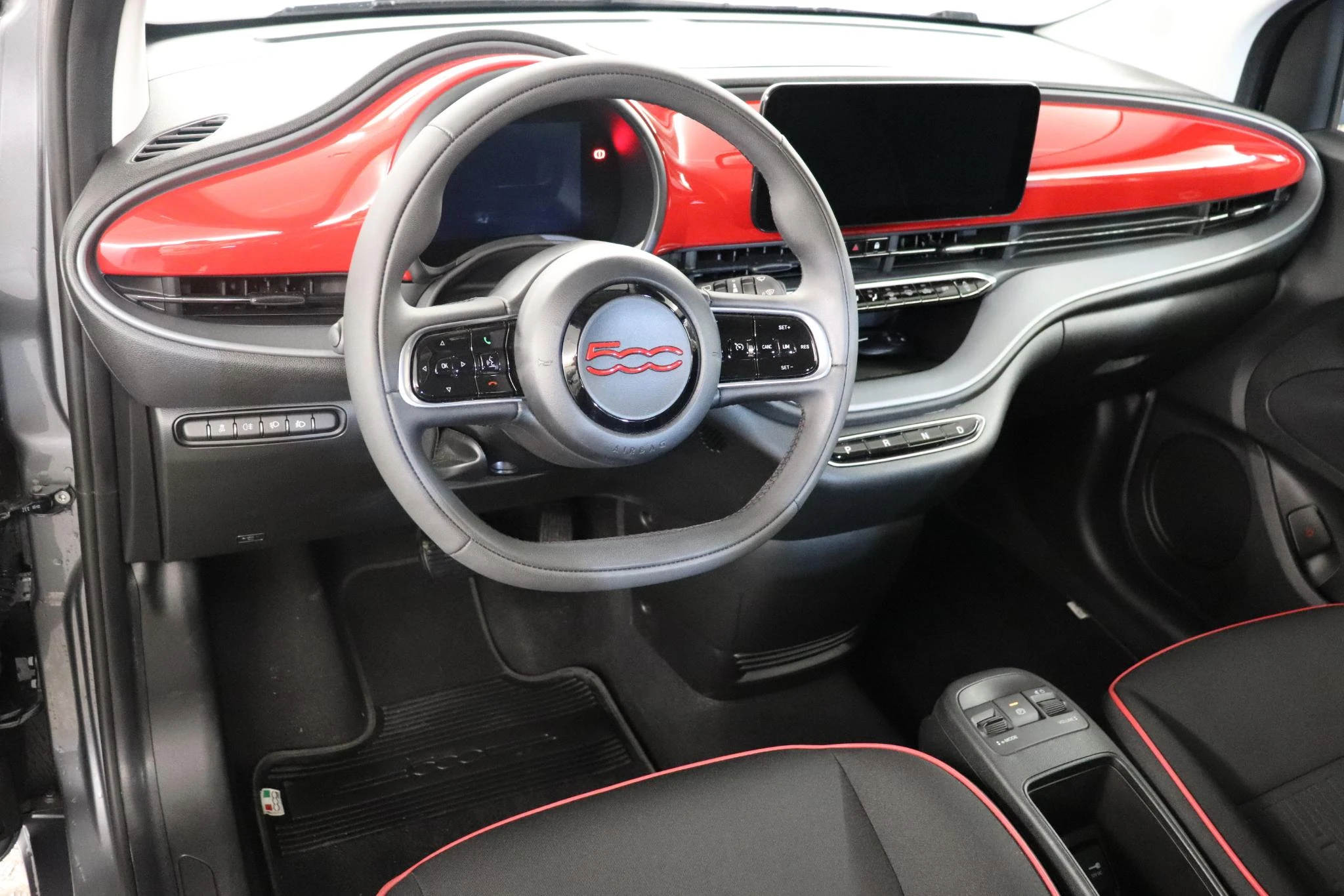 Fiat-500e-image-12