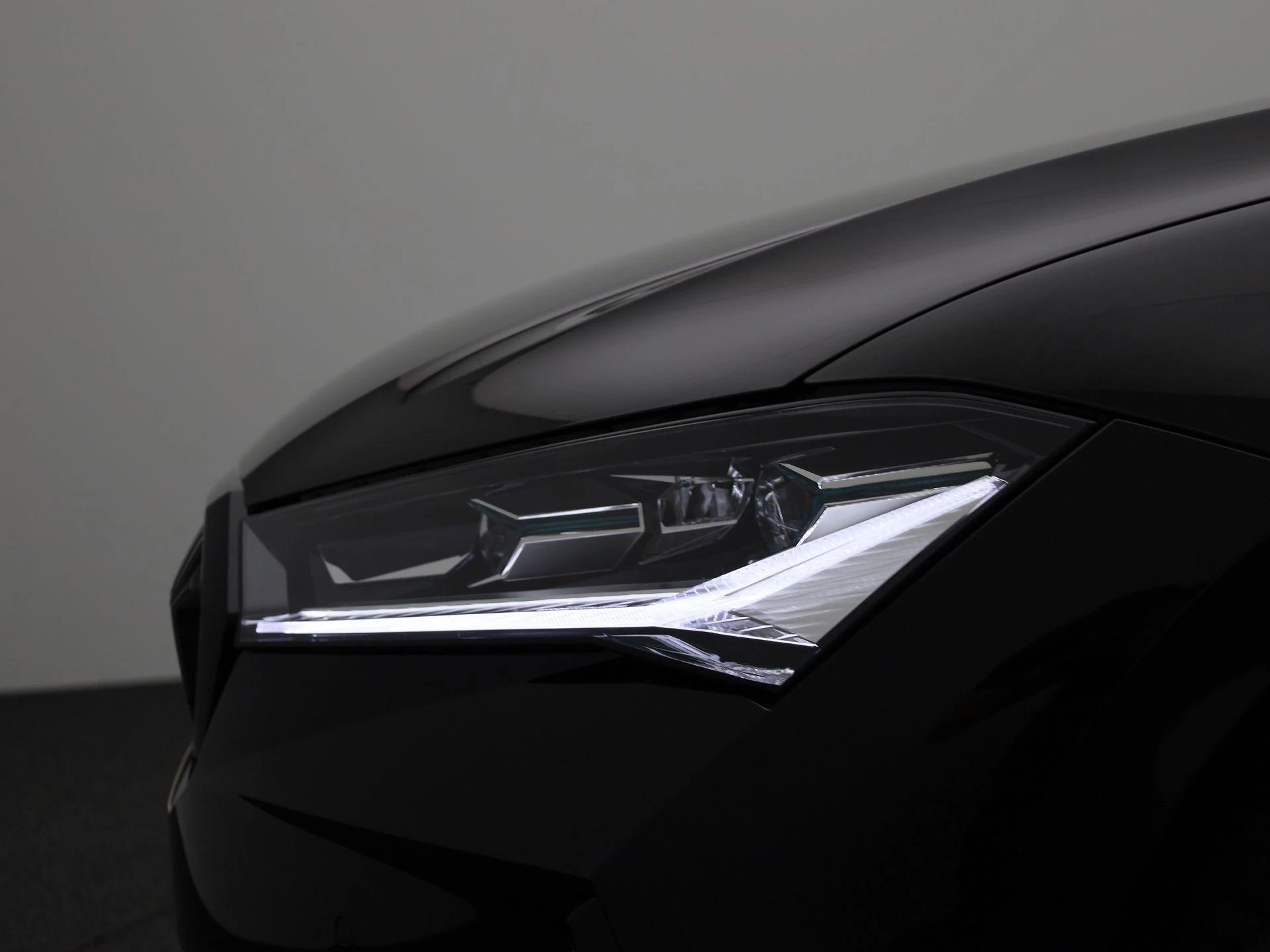 Škoda Superb Combi 1.5 TSI PHEV Sportline Business 204 PK