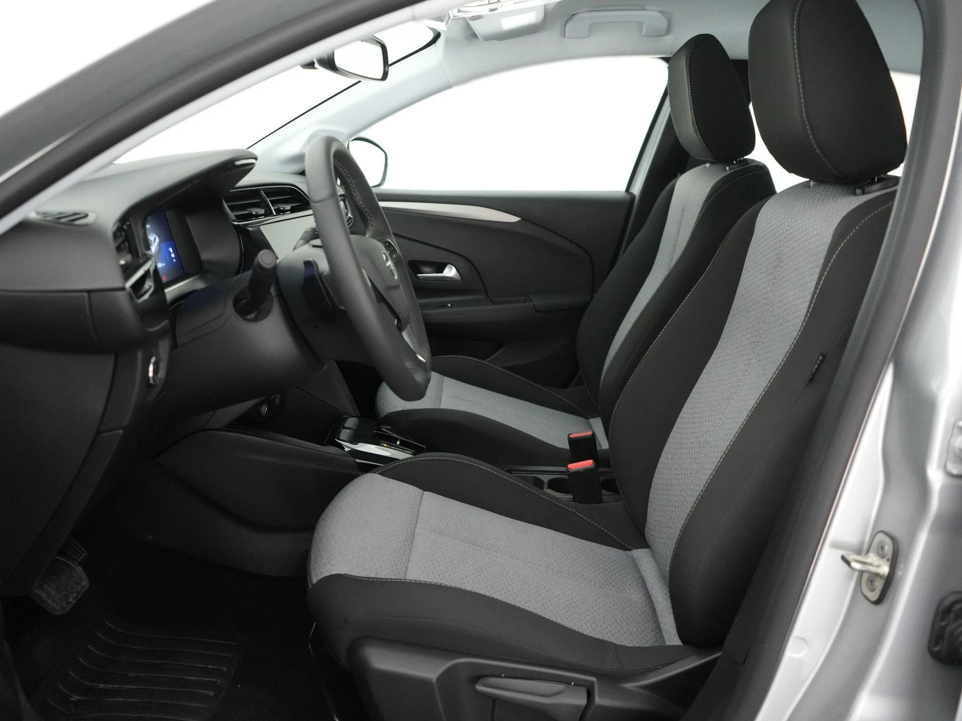 Opel-Corsa-image-11