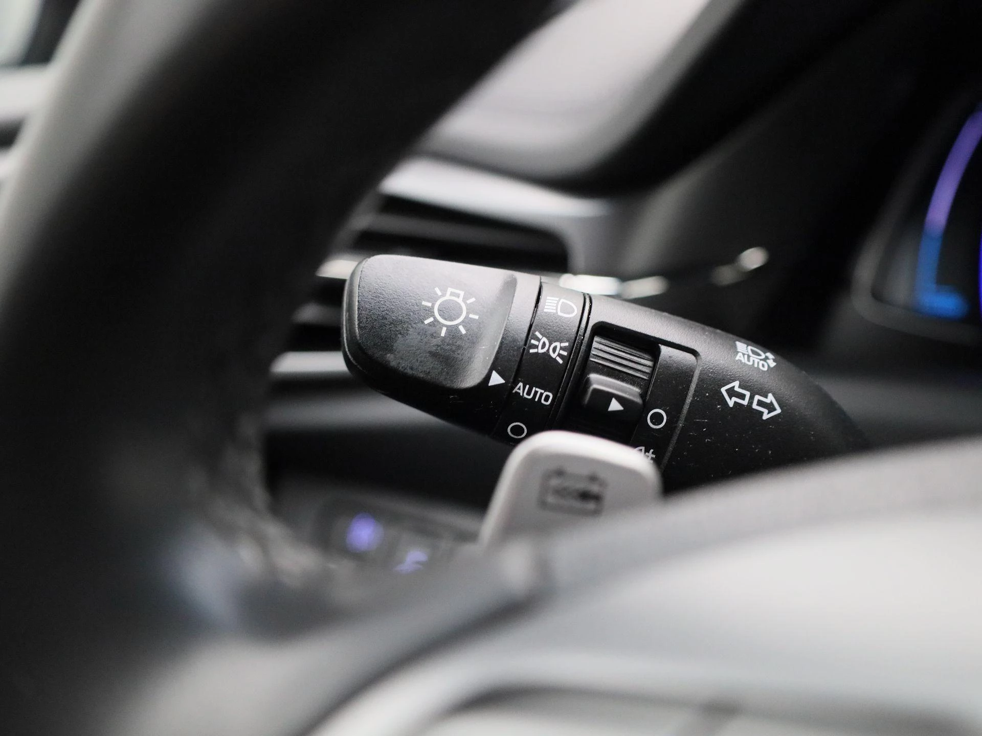 Hyundai-IONIQ-image-21