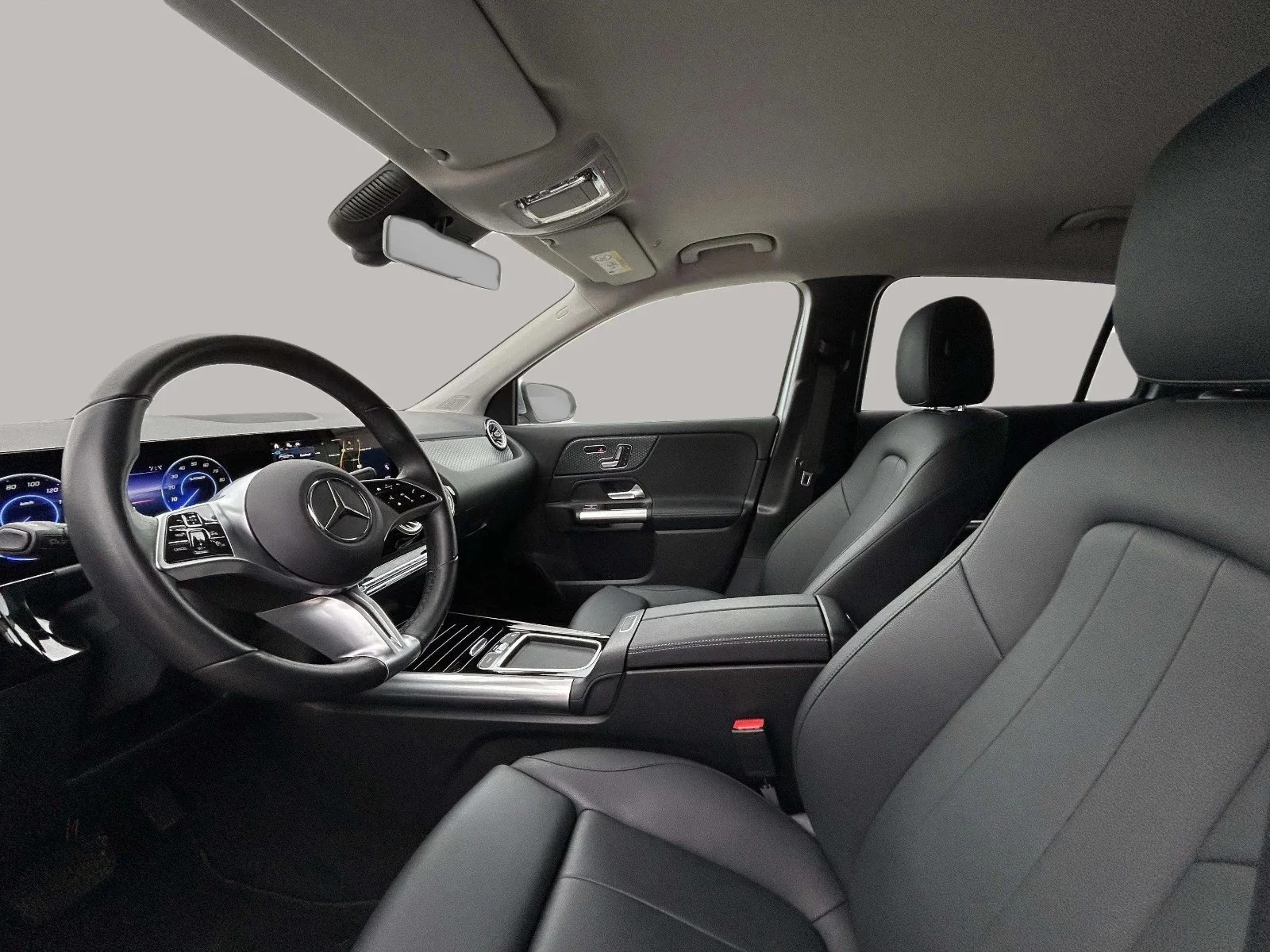 Mercedes-Benz-EQA-image-9