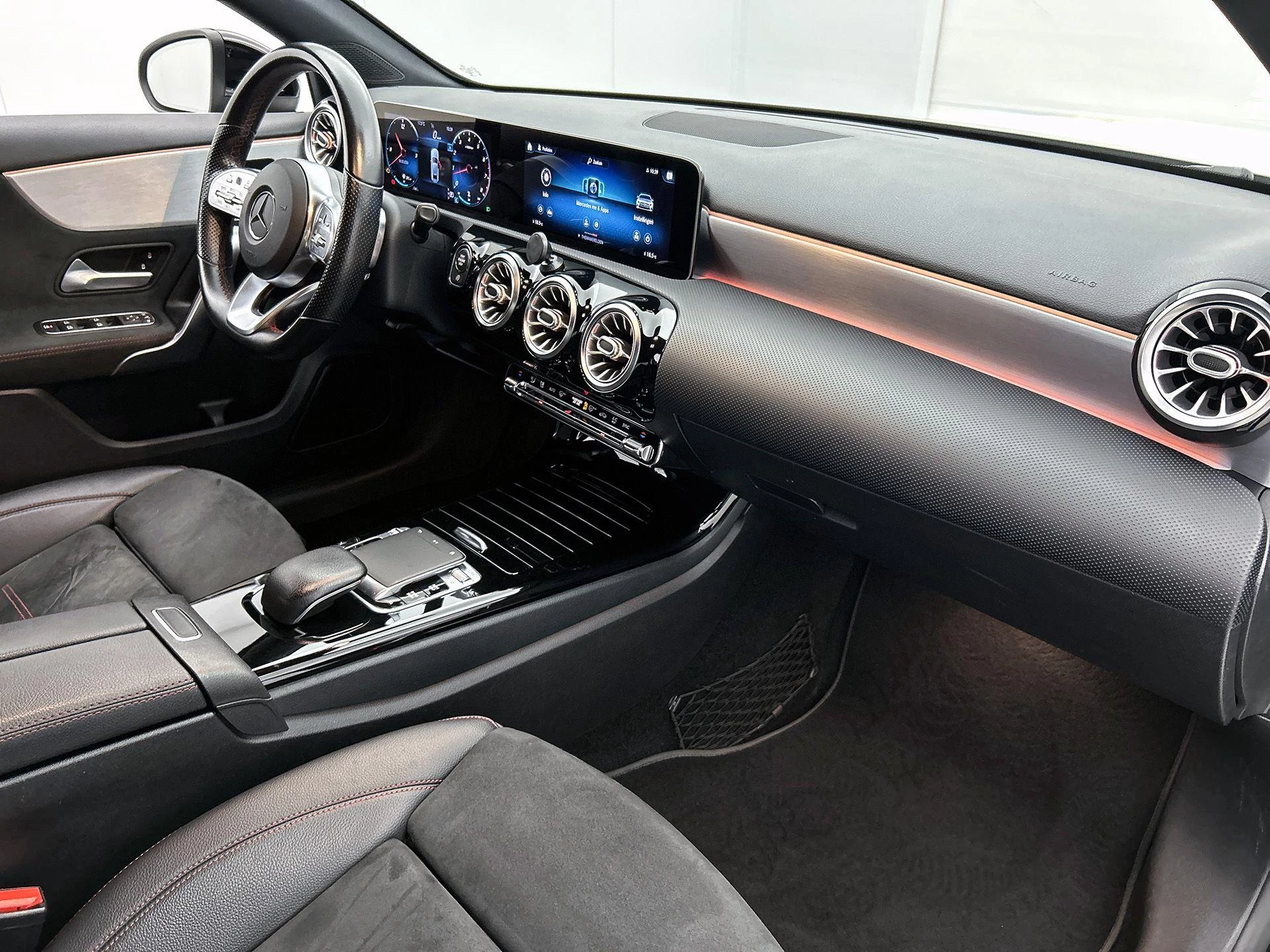 Mercedes-Benz-A-Klasse-image-21