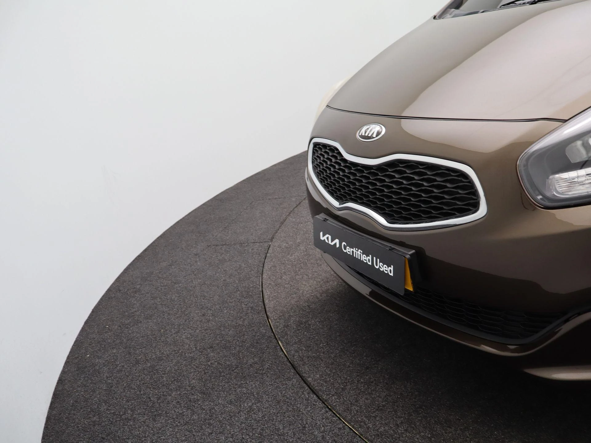 Kia Carens 1.6 GDi First Edition