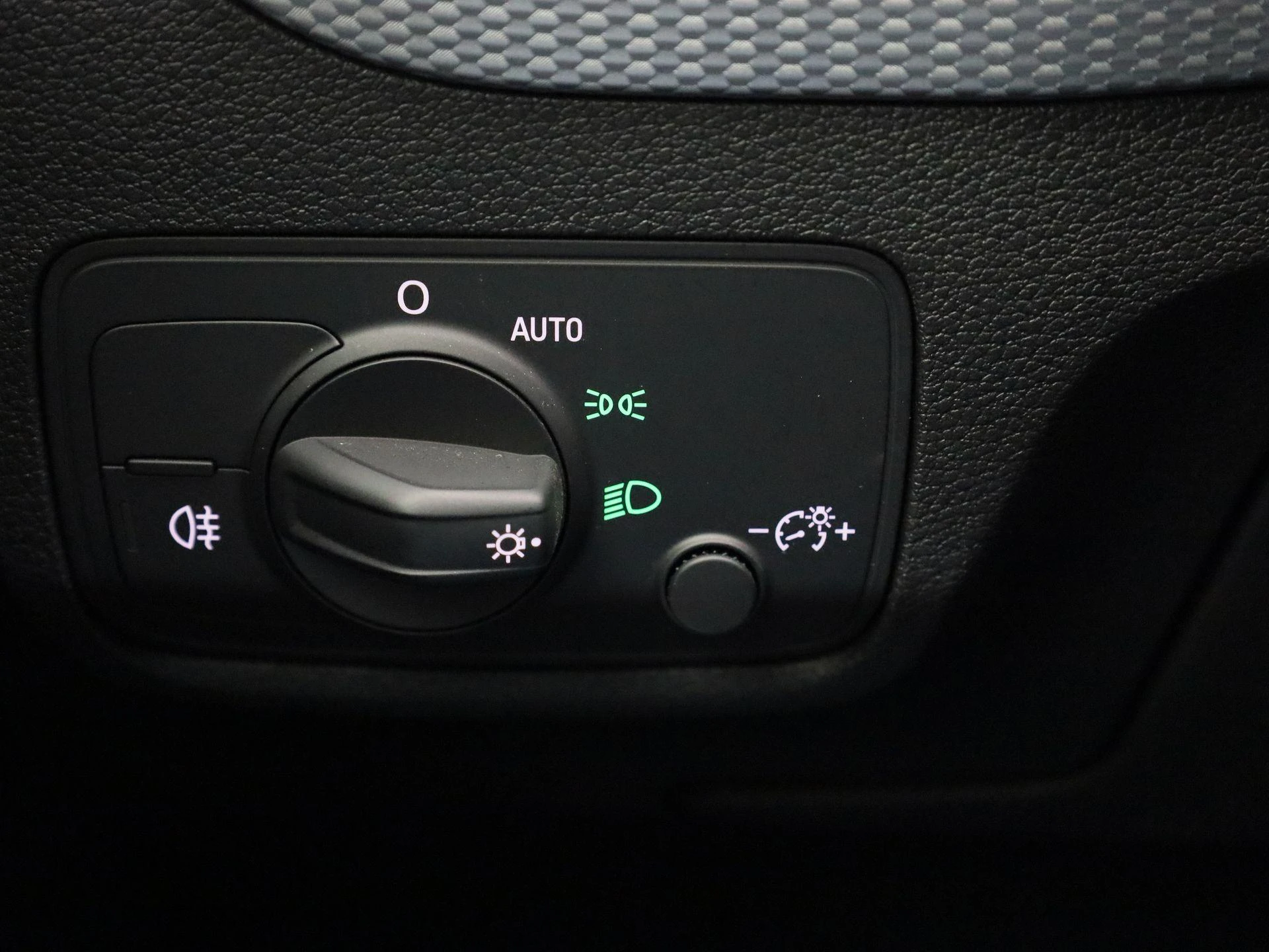 Audi-Q2-image-24
