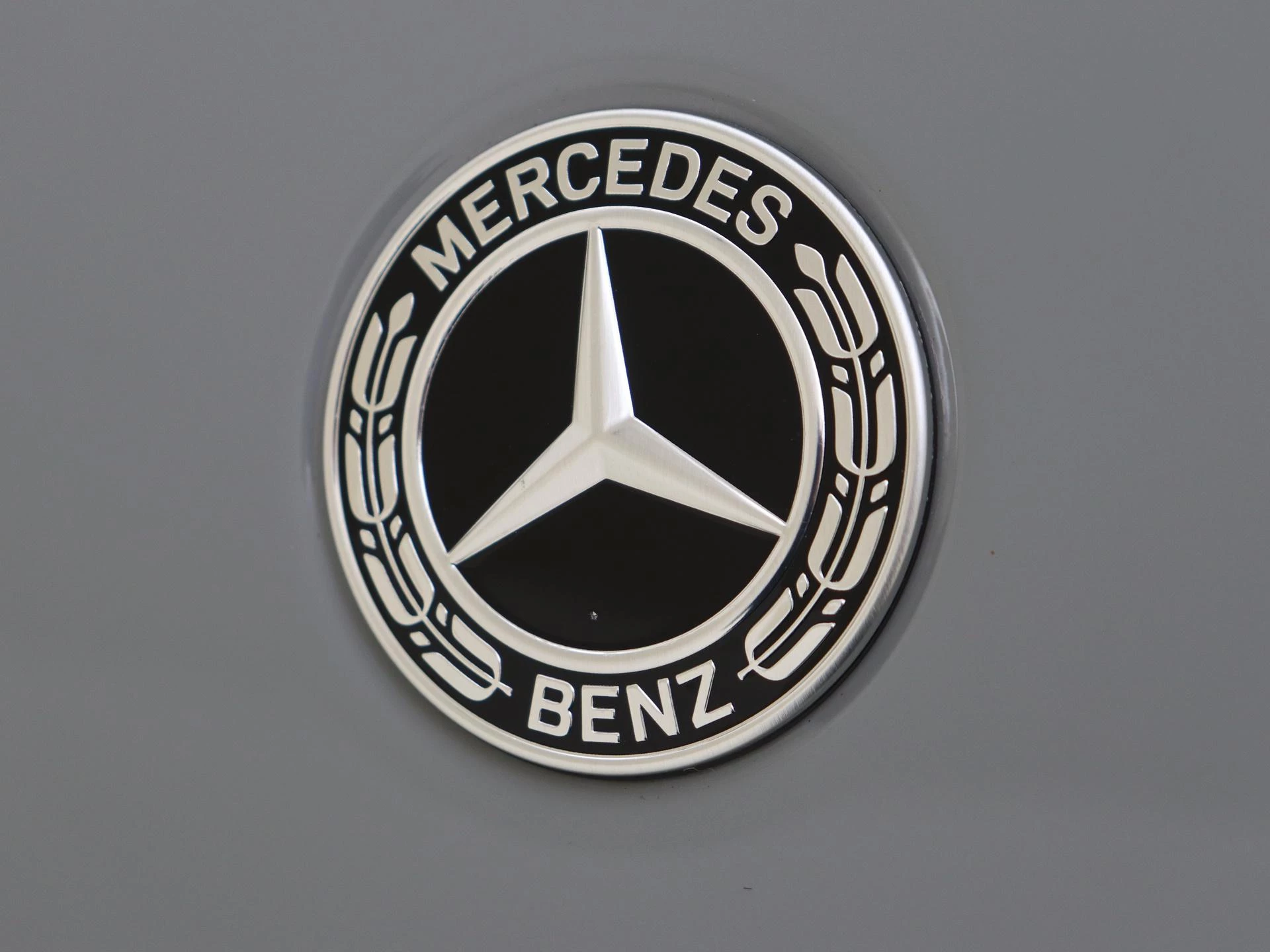 Mercedes-Benz GLA 250 e Business Solution AMG