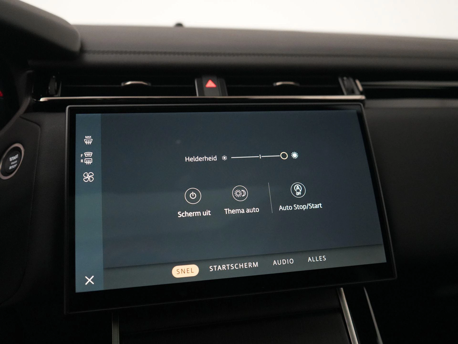 Land Rover-Range Rover Velar-image-28