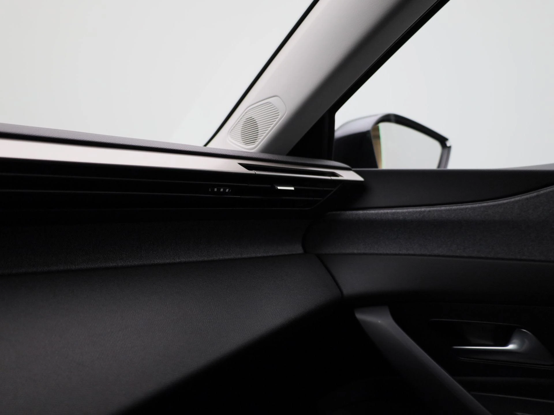 Peugeot-308-image-25