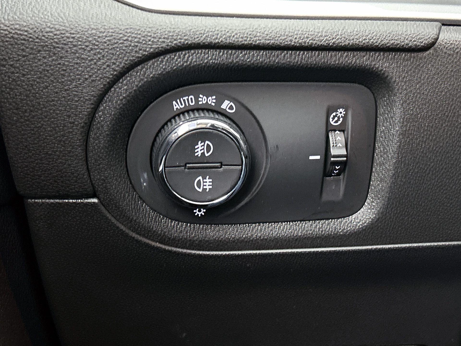 Opel-Grandland-image-25