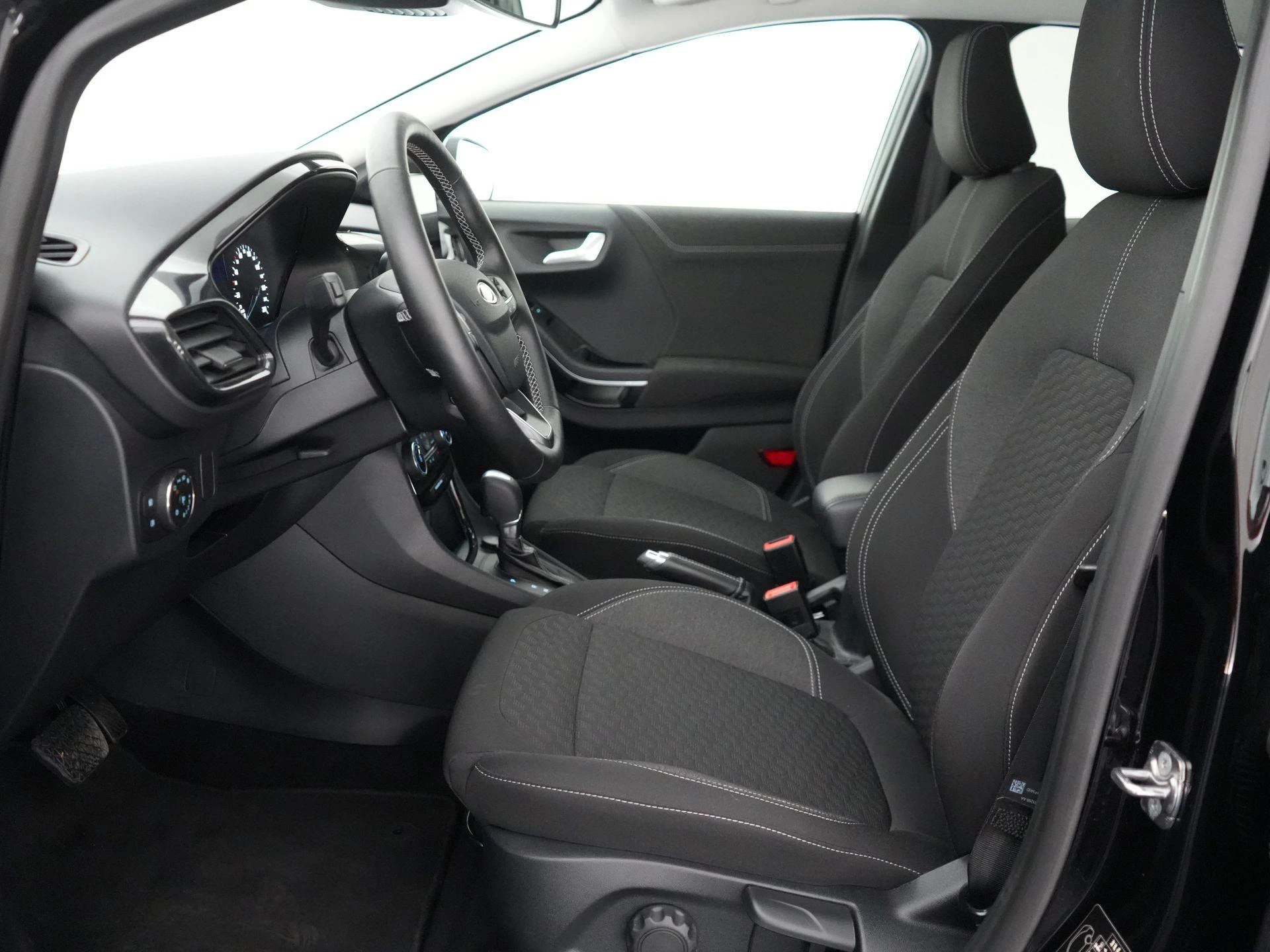 Ford Puma 1.0i Ecoboost MHEV 92kW Aut. Titanium