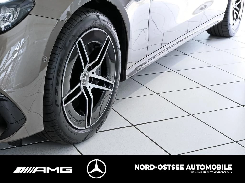 Mercedes-Benz E-Klasse 300 e AMG LEDER DISTRO SUPERSCREEN NIGHT SOUND AMG Line