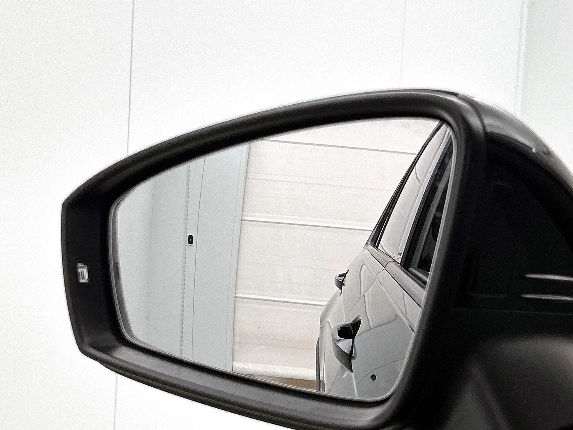 Volkswagen-Tiguan-image-18