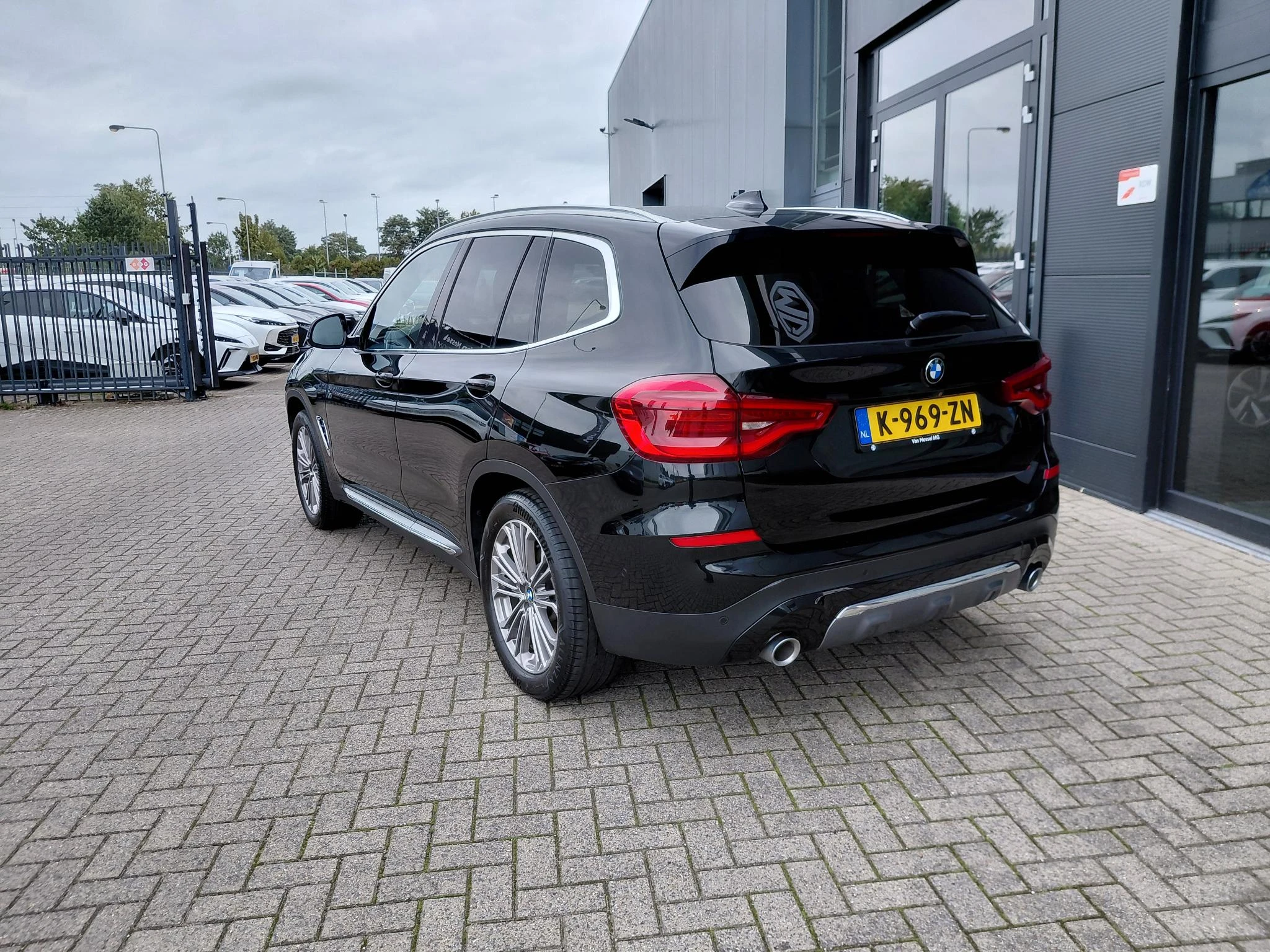 BMW-X3-image-4