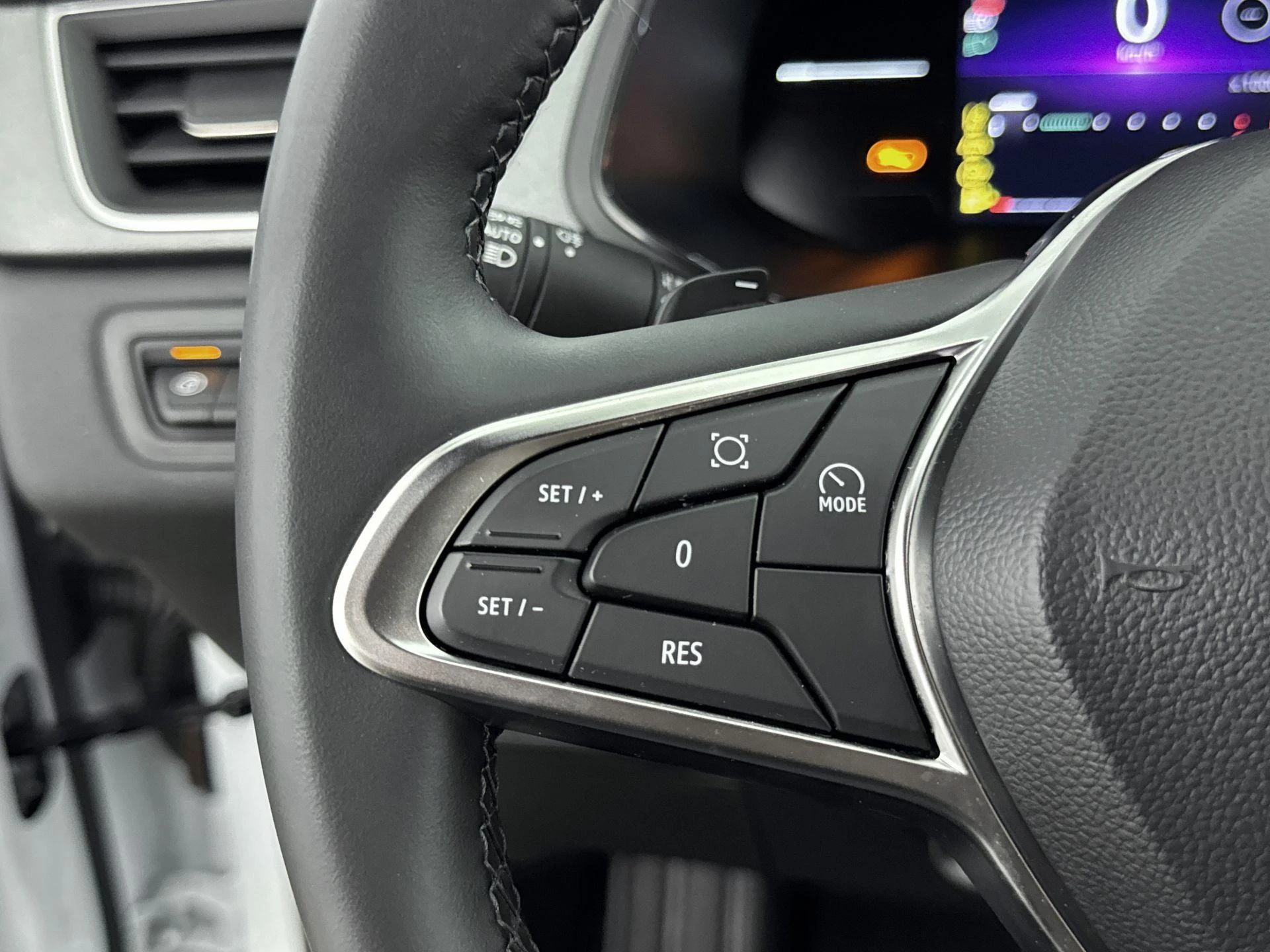 Renault-Captur-image-5