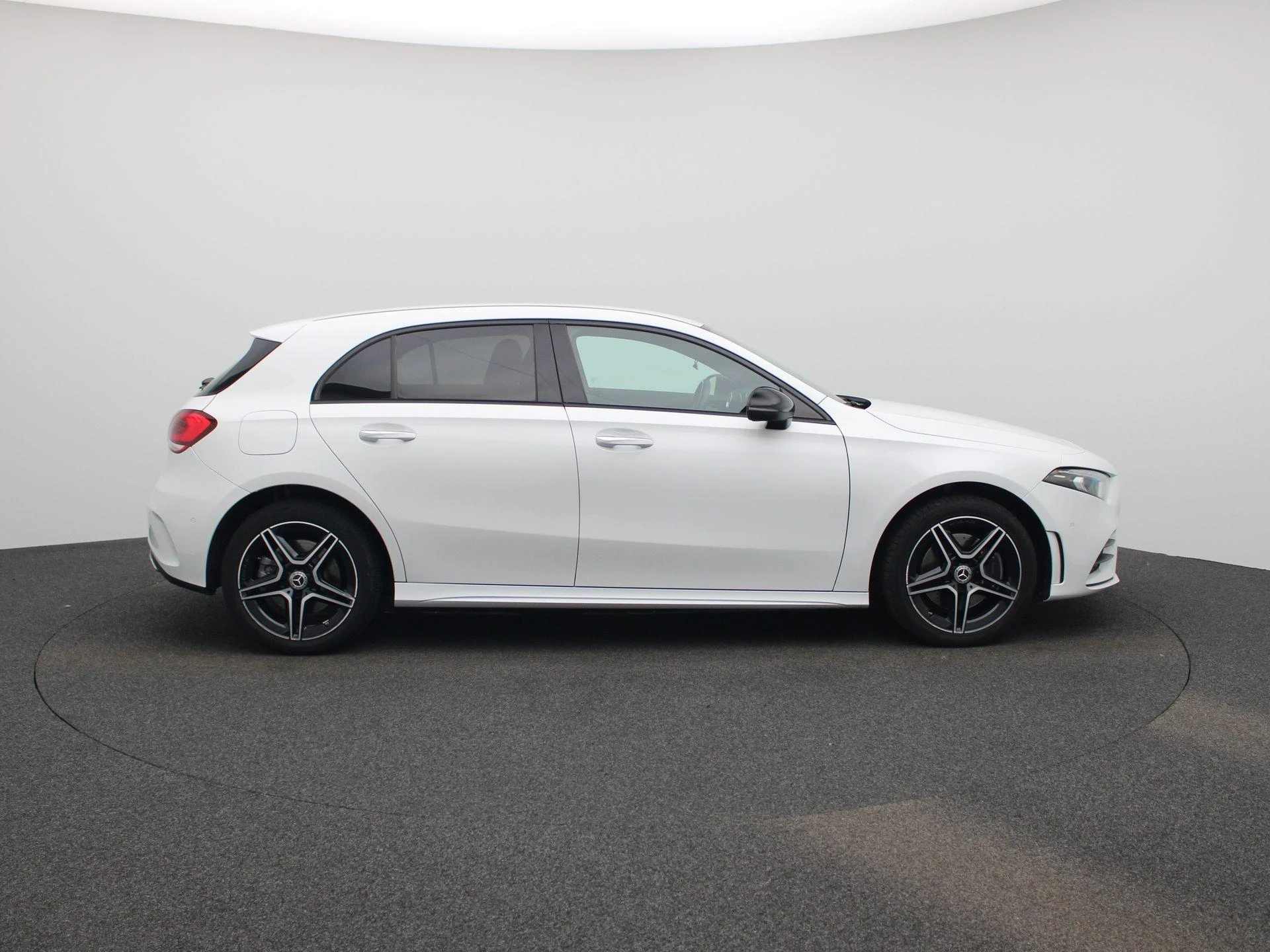 Mercedes-Benz A-Klasse 250 e AMG Line