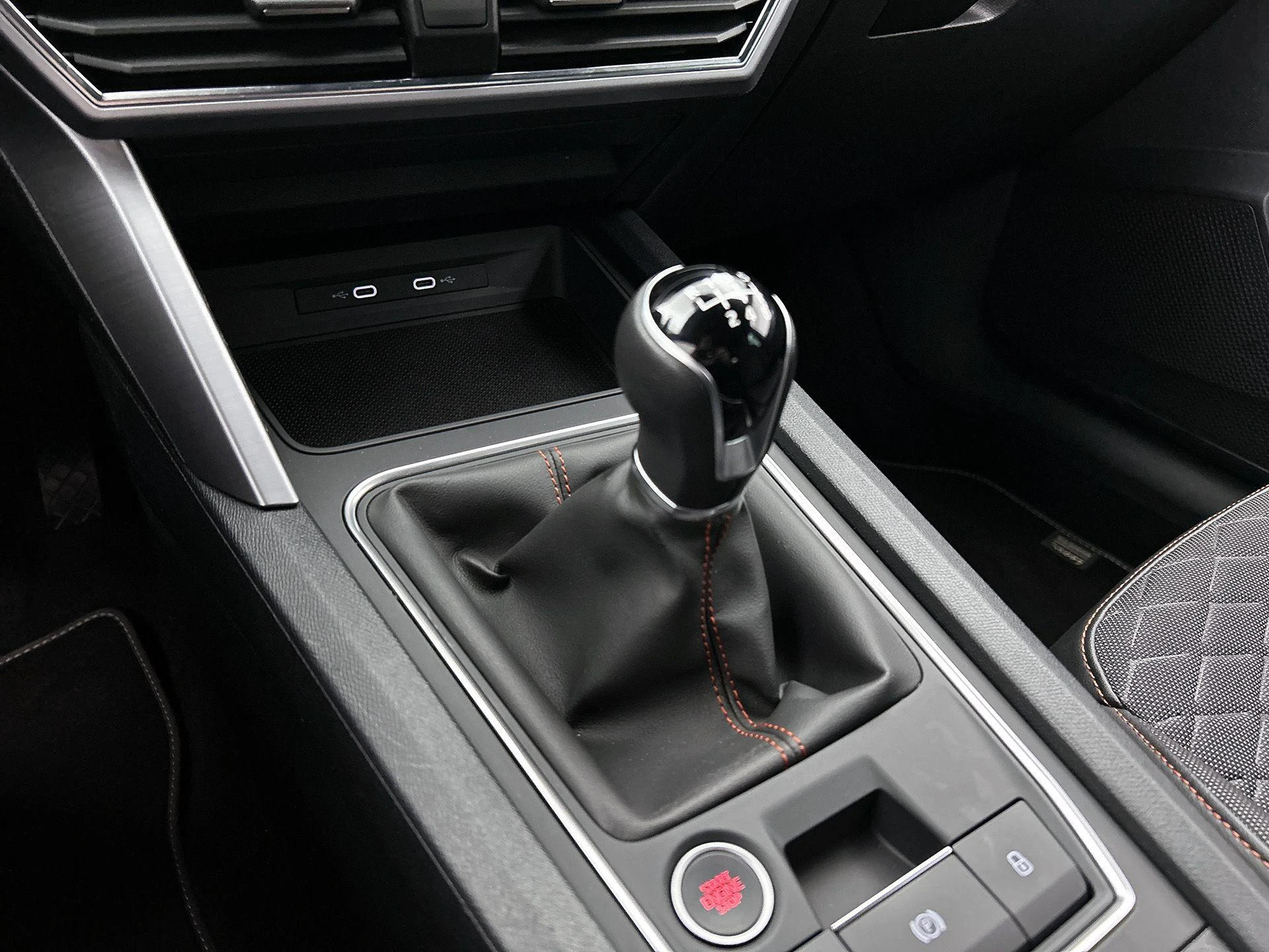 SEAT-Leon-image-24