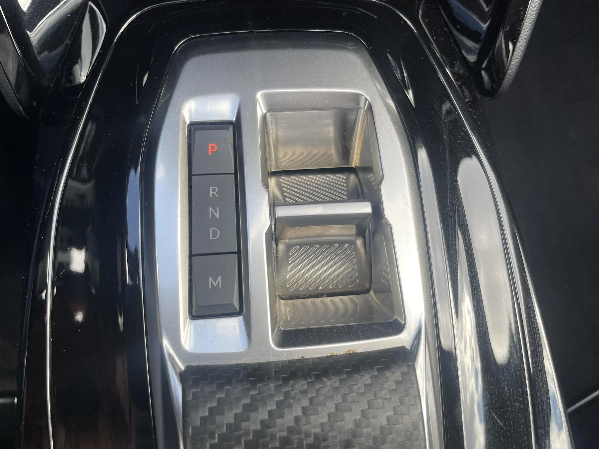 Peugeot-208-image-14