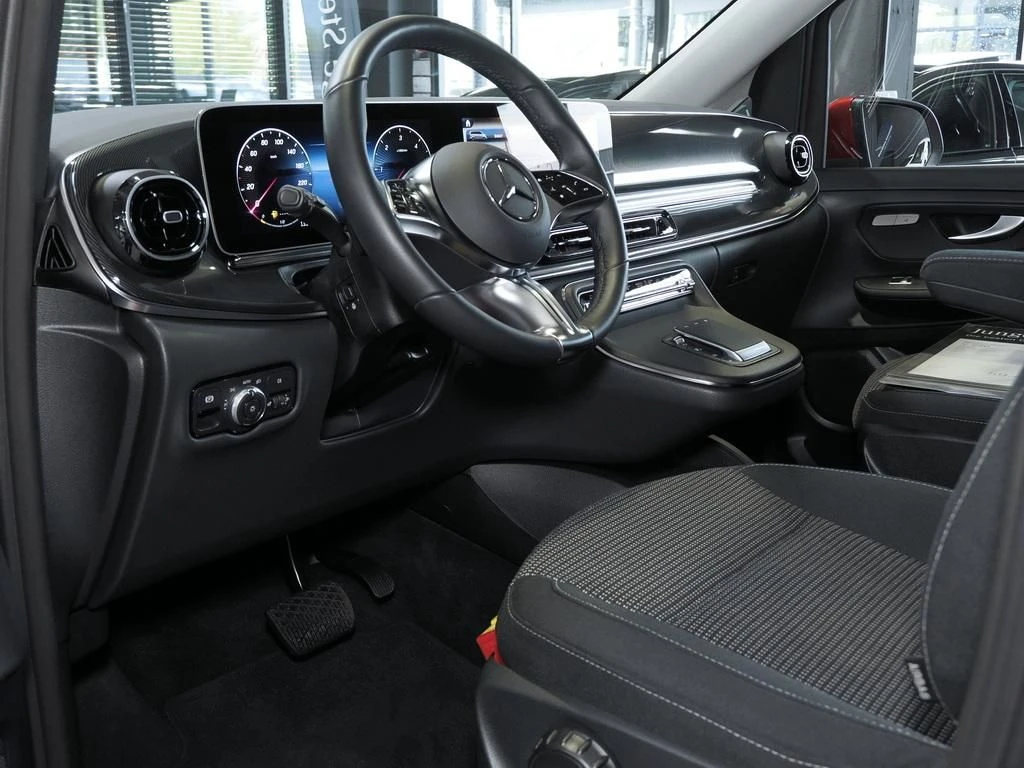 Mercedes-Benz-V-Klasse 250-image-8