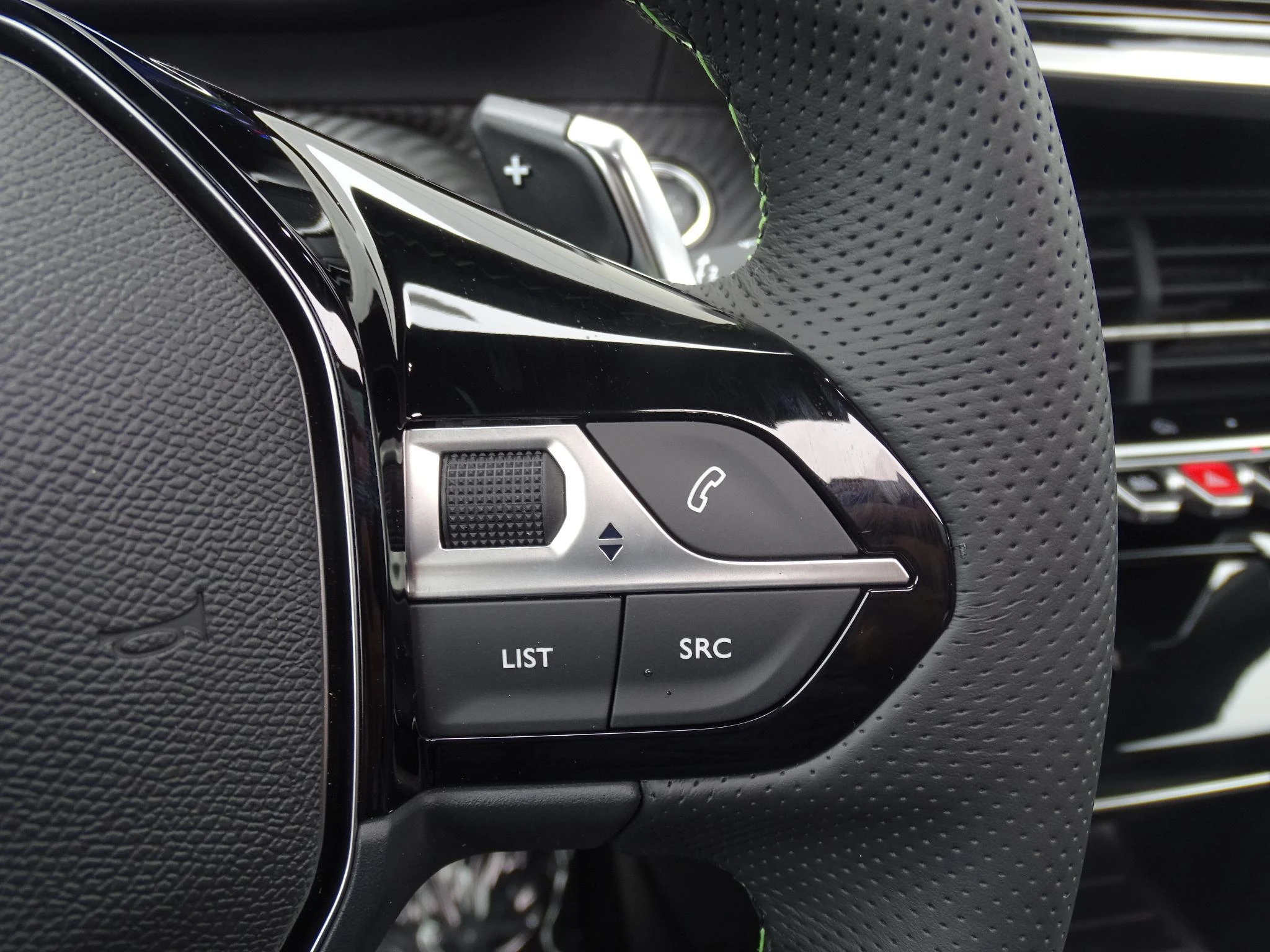 Peugeot-2008-image-20