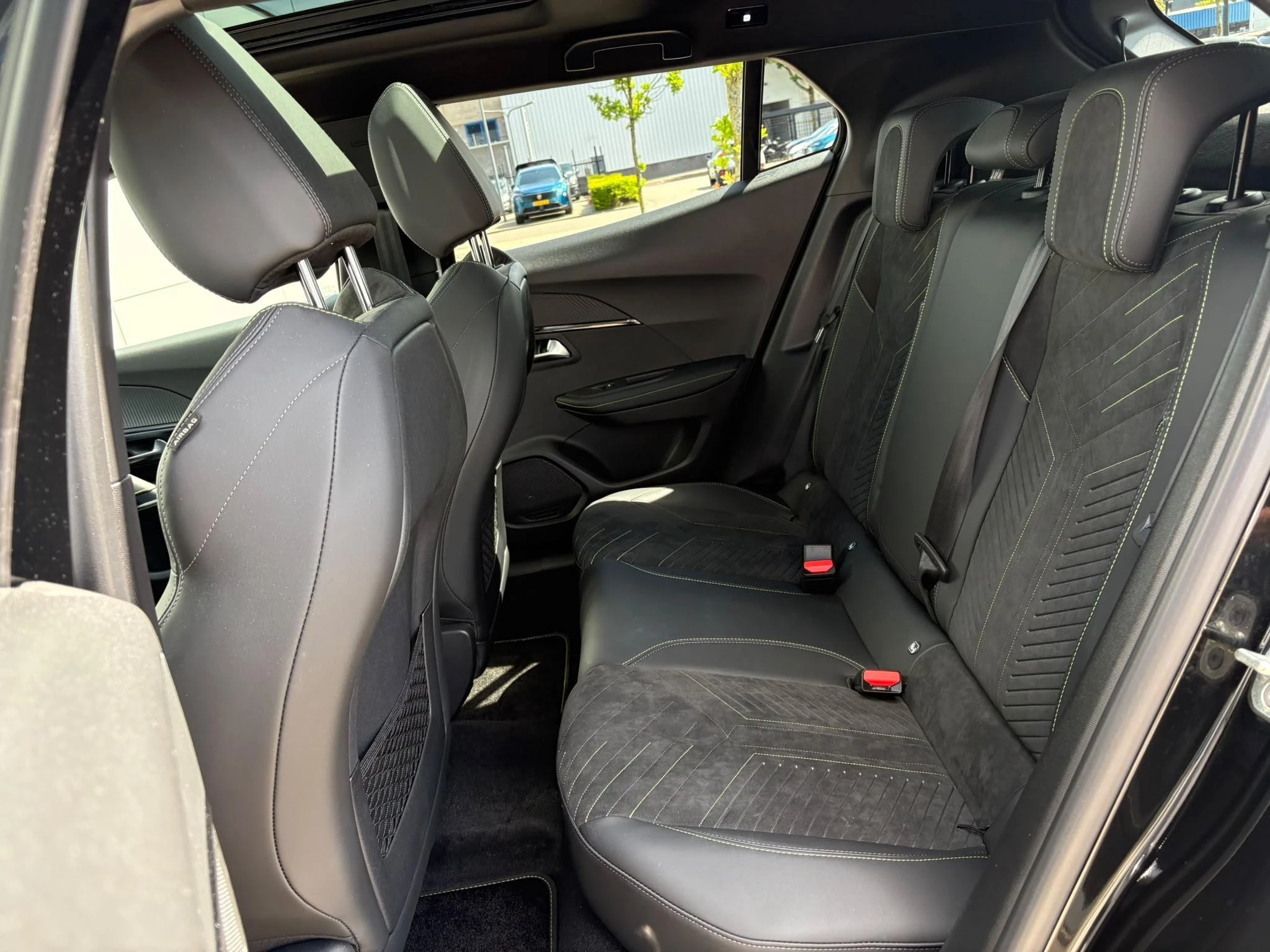 Peugeot-2008-image-11