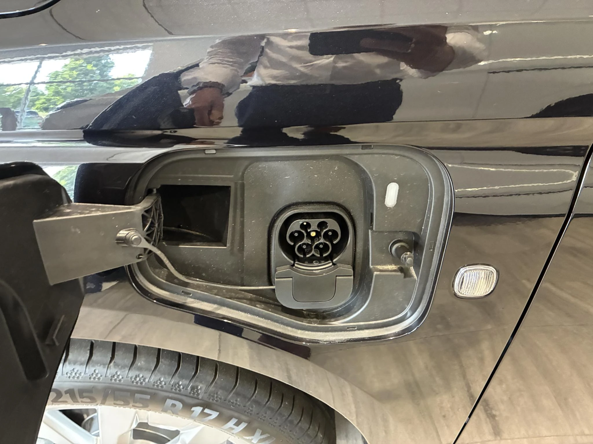 Ford Tourneo Connect 1.5 EcoBoost PHEV L2 Limited/Titanium