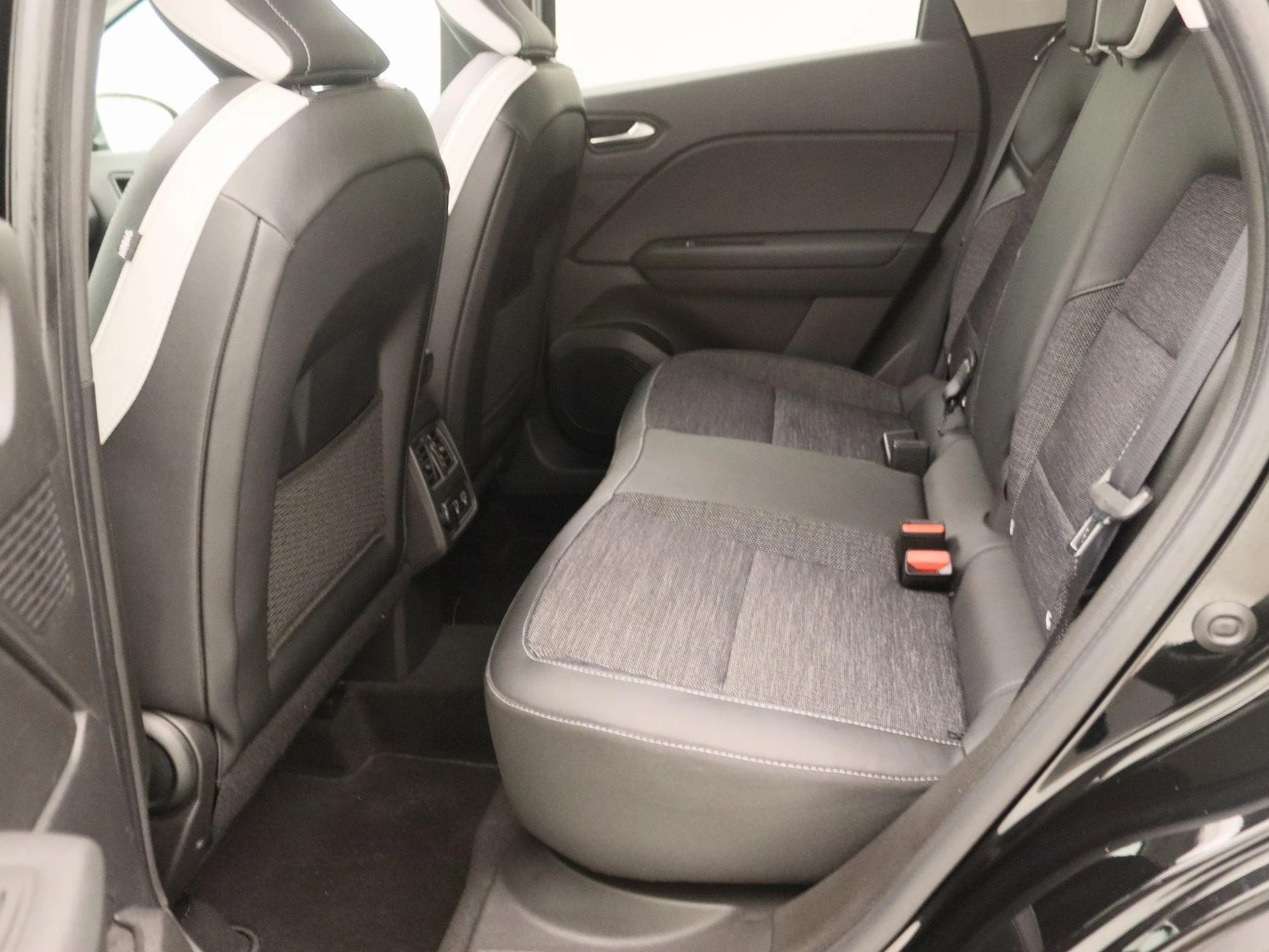 Renault Captur 1.6 E-Tech full hybrid 145 techno