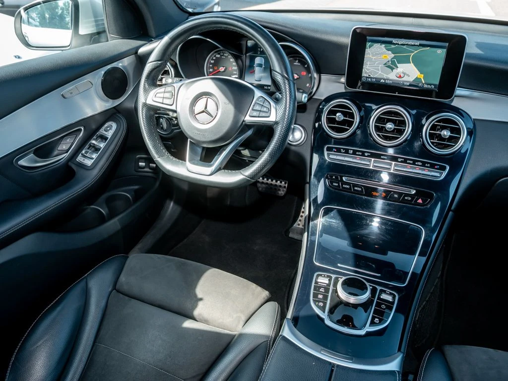 Mercedes-Benz-GLC 250 d-image-8