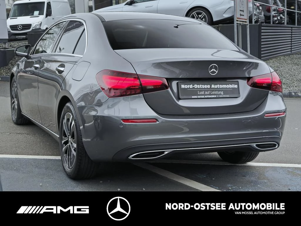 Mercedes-Benz A-Klasse 200 PROGRESSIVE DISTRONIC MULTIBEAM 360° LHZ ProgressiveW177 A 200 PROGRESSIVE DISTRONIC MULTIBEAM 360° LHZ Progressive