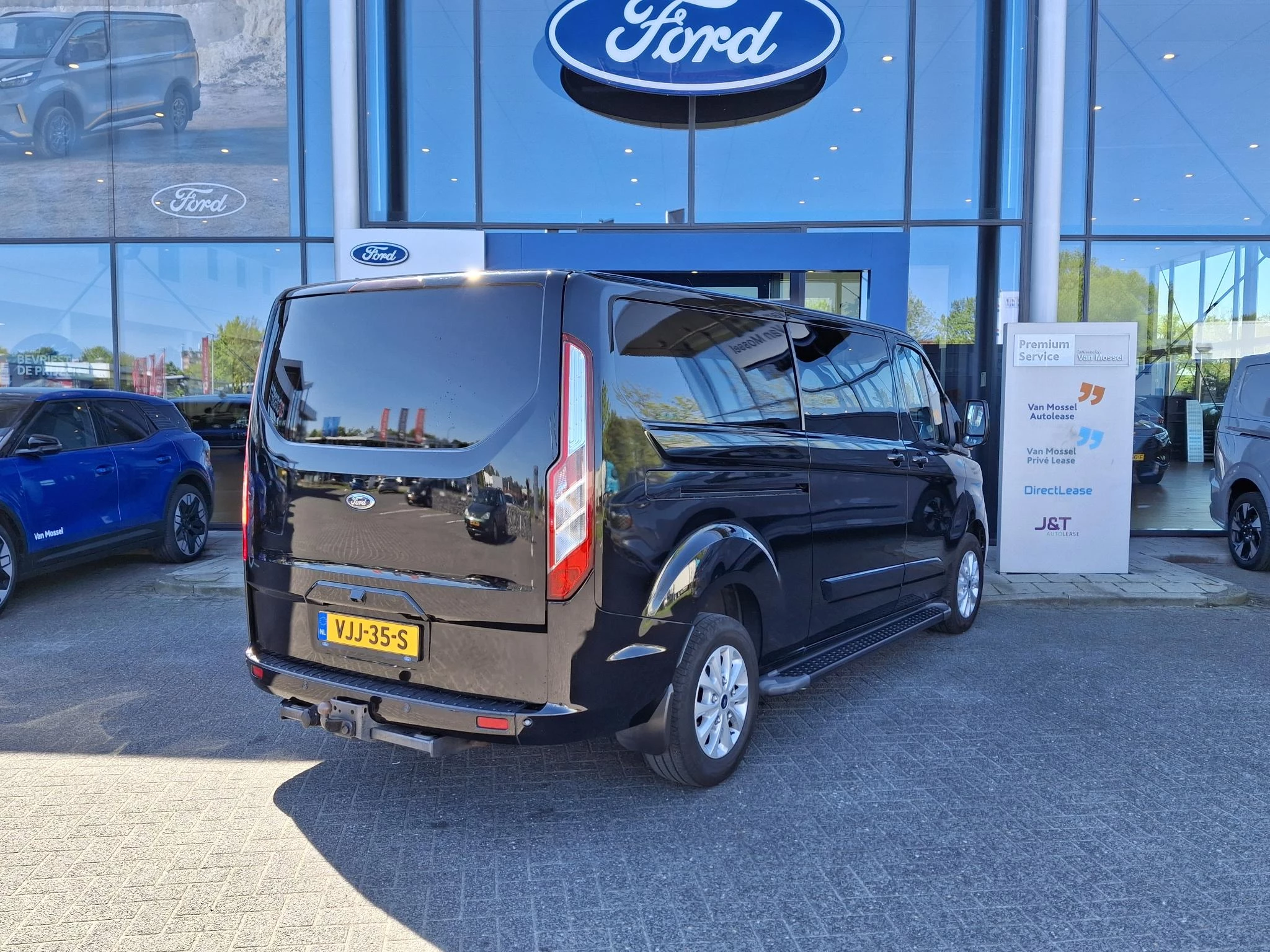 Ford-Transit Custom-image-4
