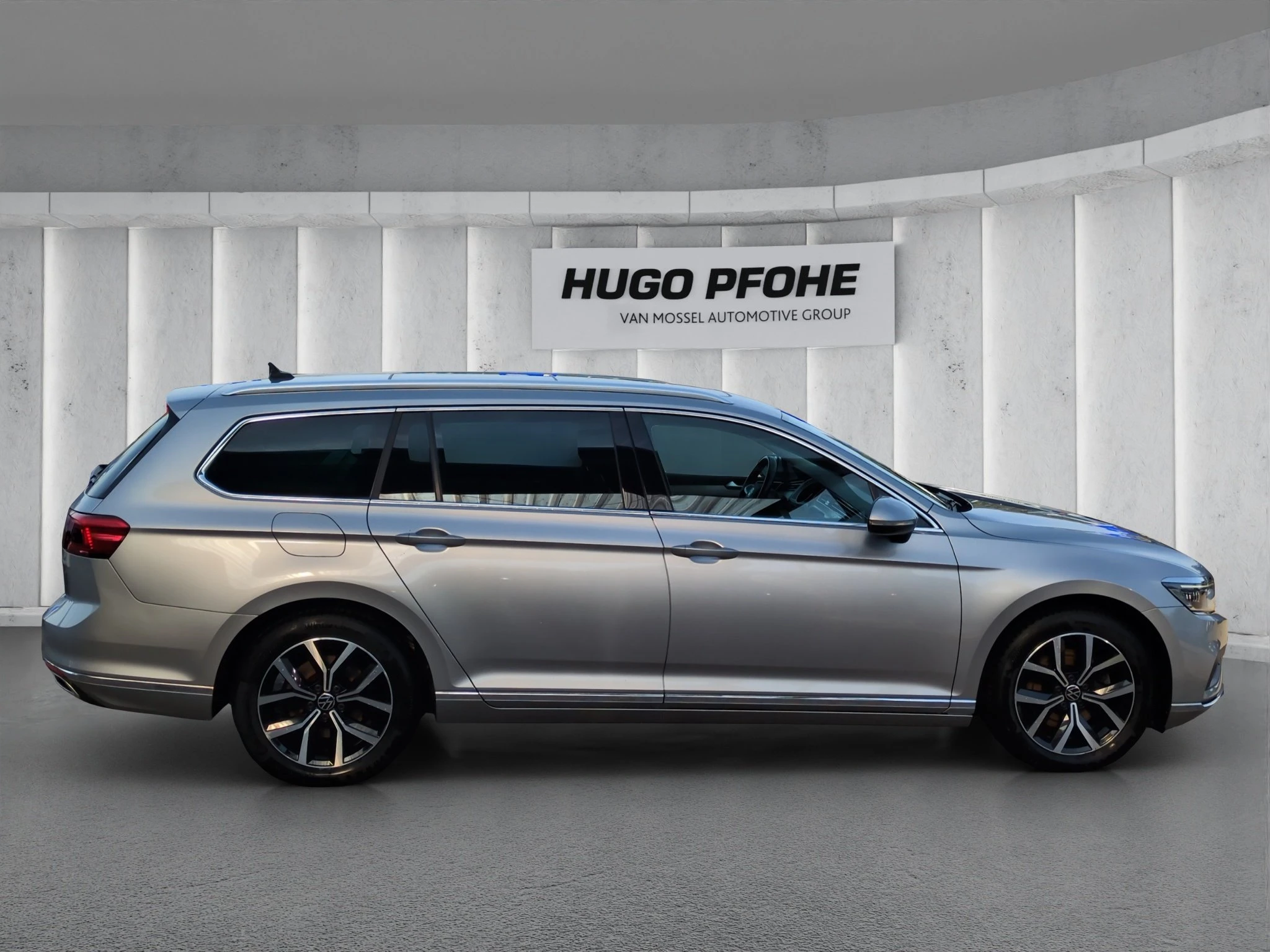 Volkswagen-Passat-image-5