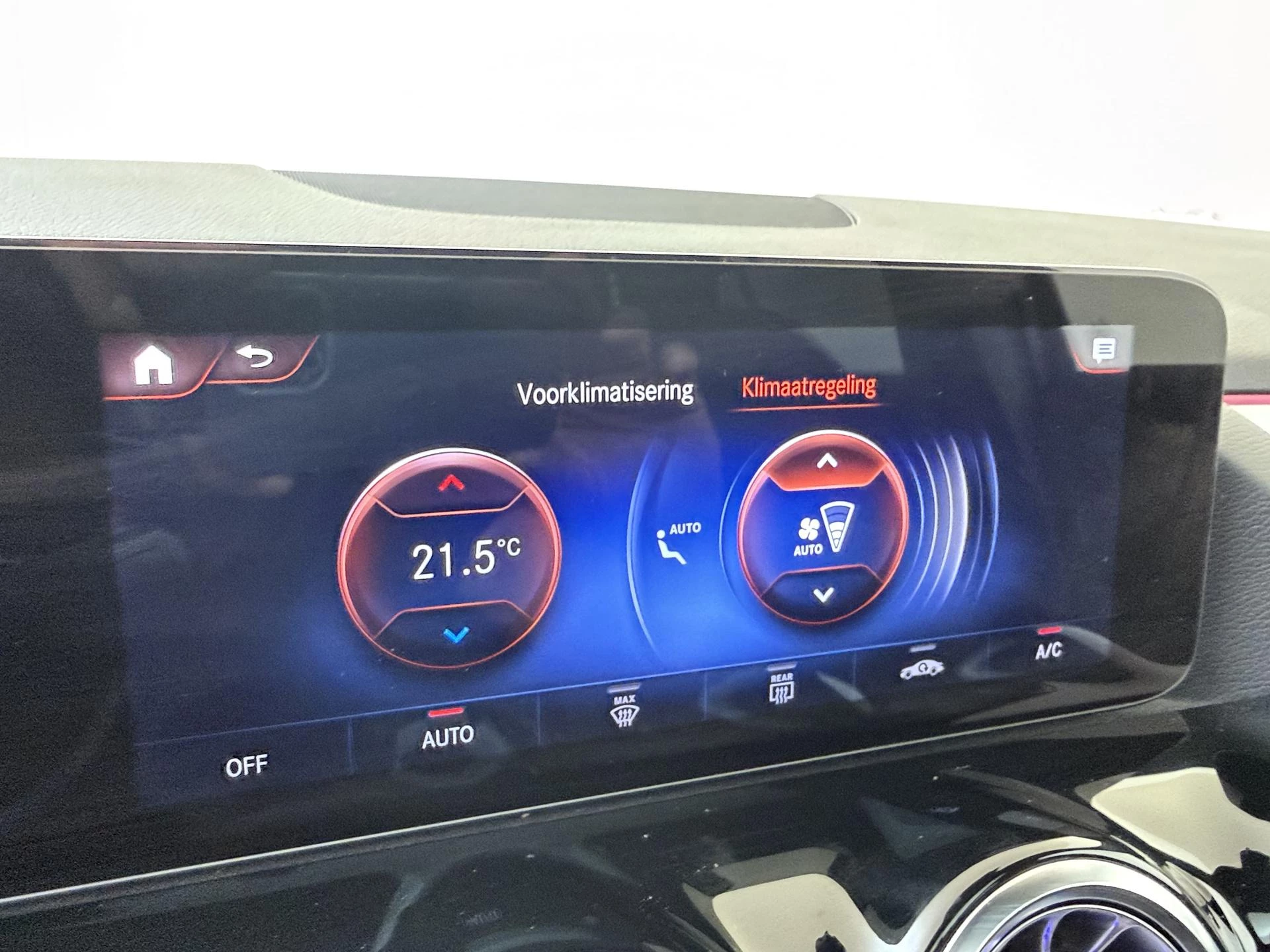 Mercedes-Benz GLA 250 e Business Solution AMG Limited