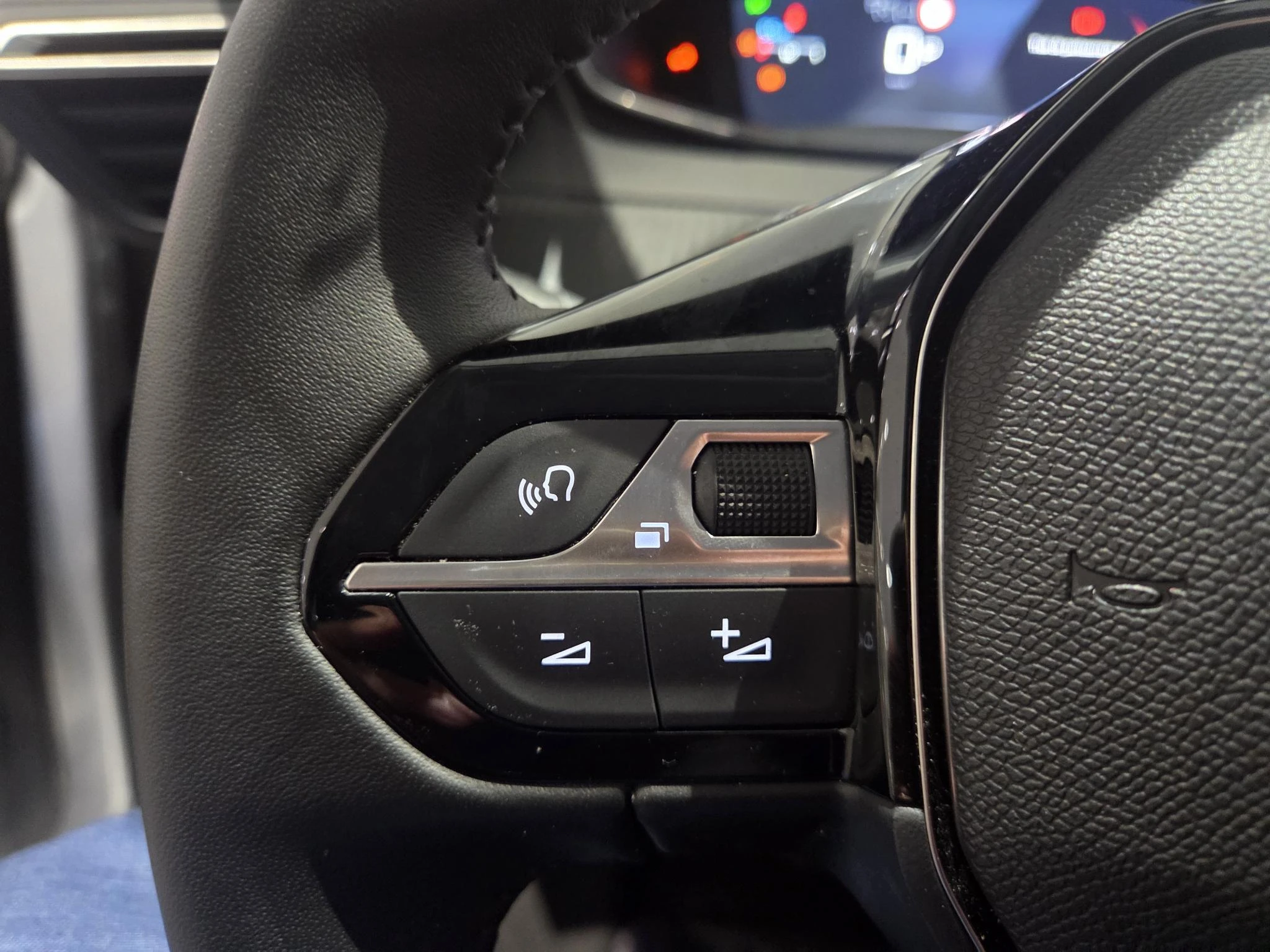 Peugeot-208-image-7