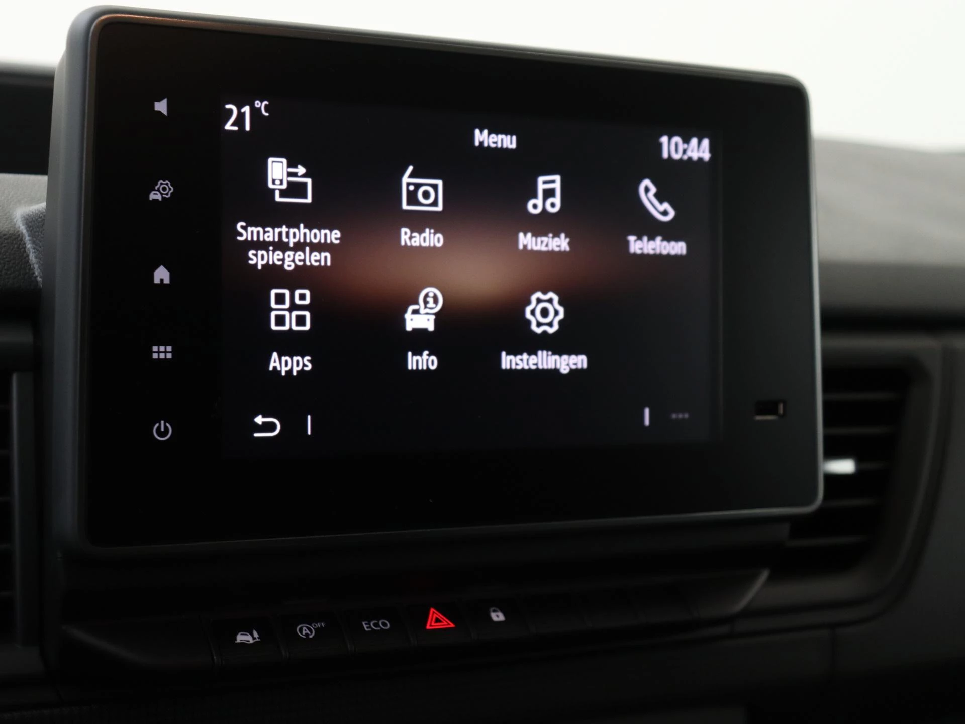 Renault-Trafic-image-12