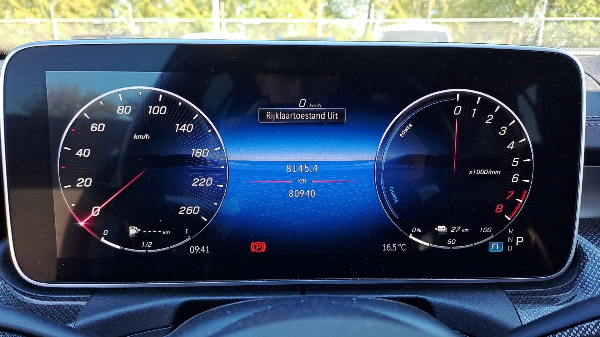 Mercedes-Benz-C-Klasse-image-7