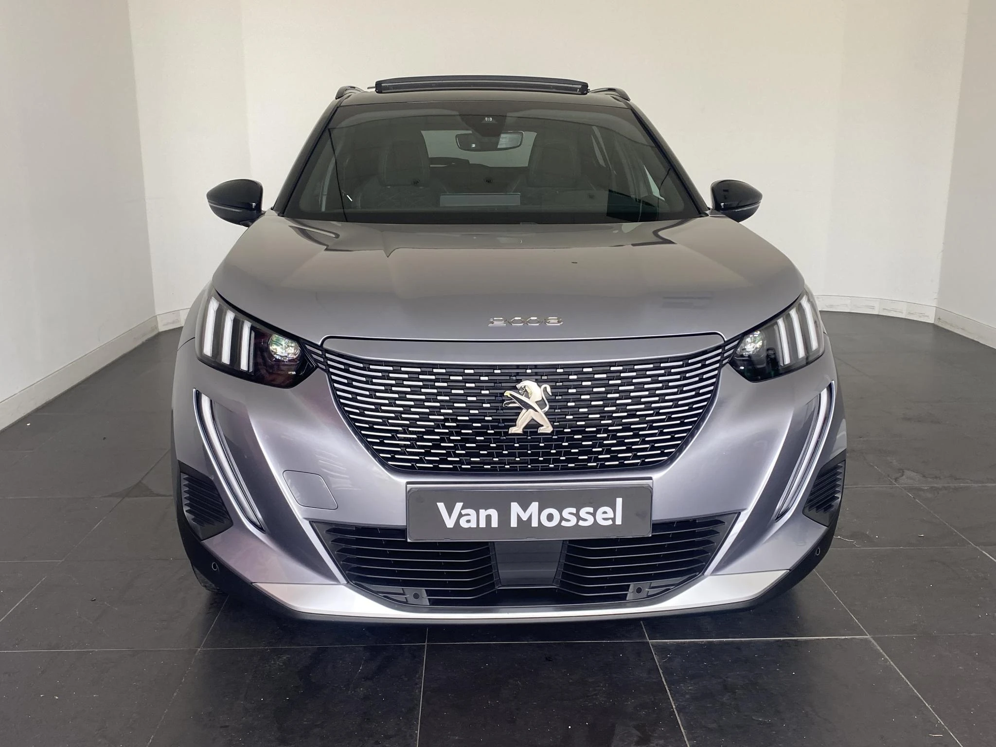 Peugeot-e-2008-image-2