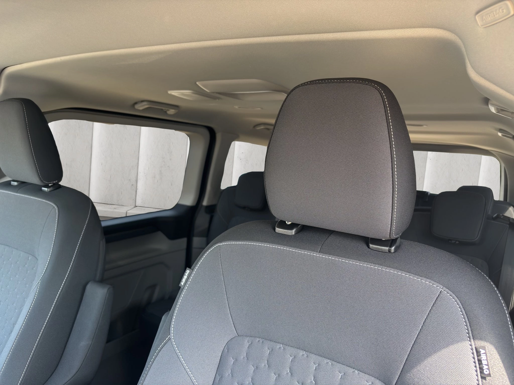 Ford-Tourneo Custom-image-15