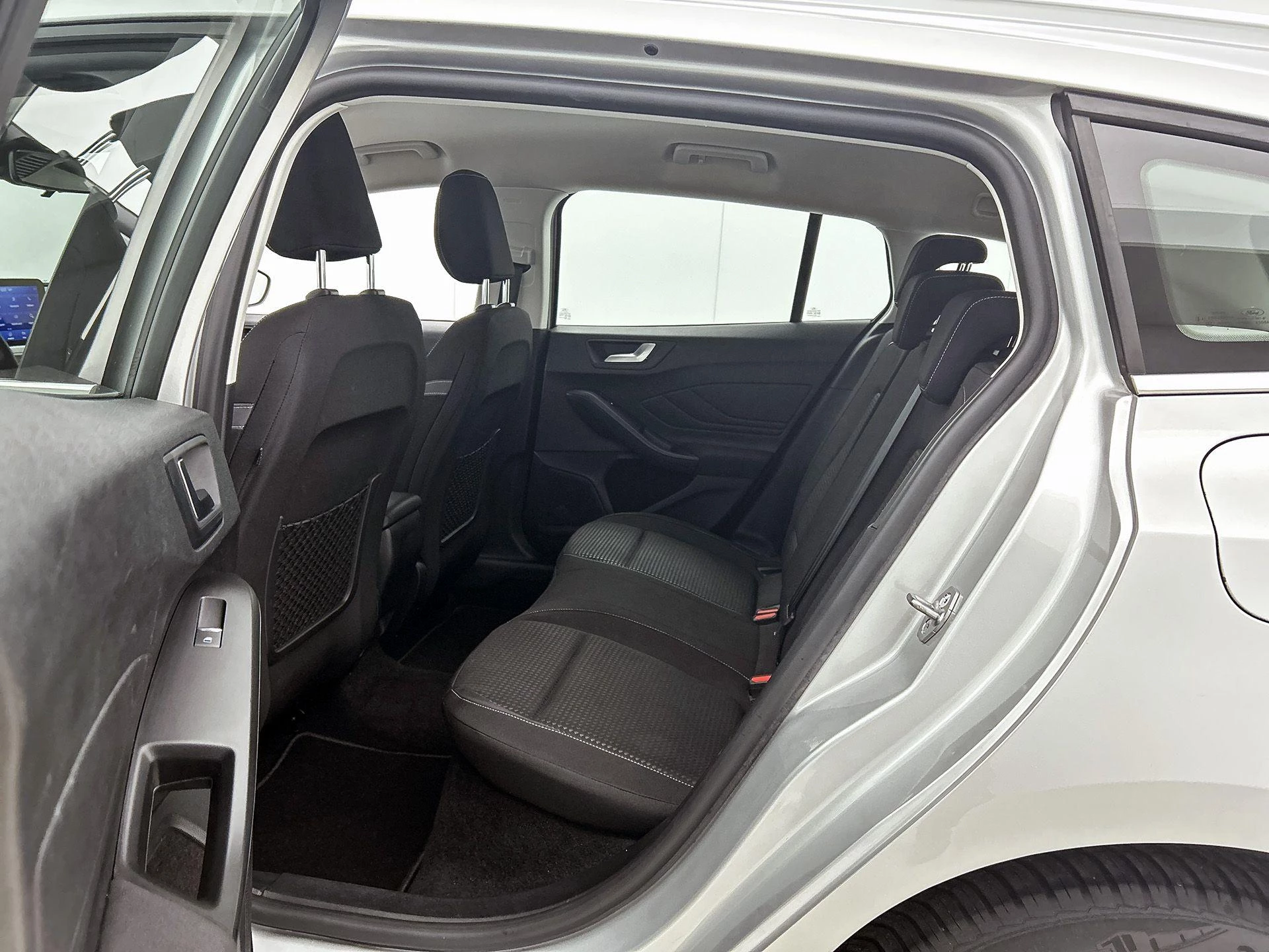 Ford Focus Wagon 1.0 EcoBoost Hybrid Trend Edition Business