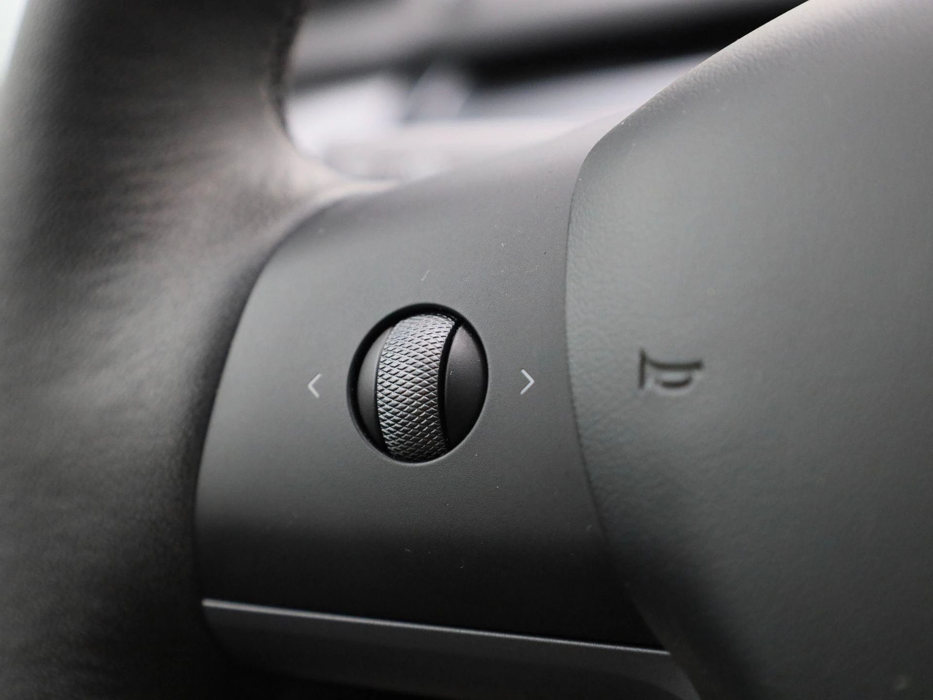Tesla Model Y Long Range Dual Motor