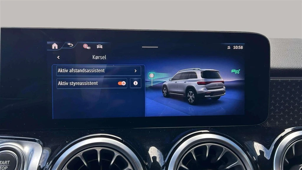 Mercedes-Benz-EQB-image-15