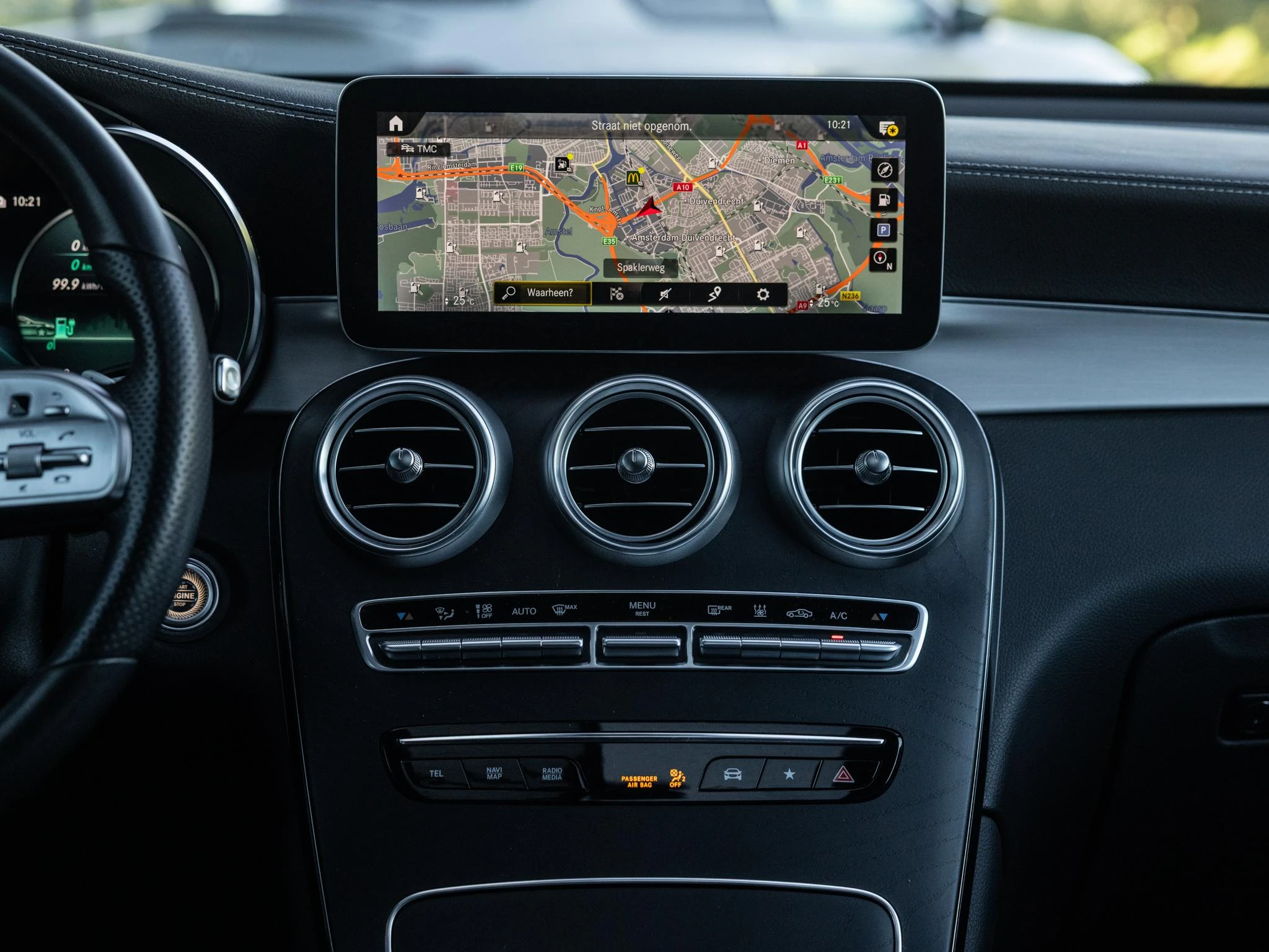 Mercedes-Benz-GLC-image-9