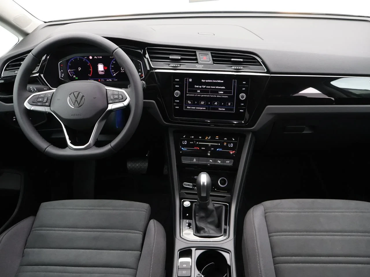 Volkswagen Touran 1.5 TSI Highline Business DSG *DEMO*