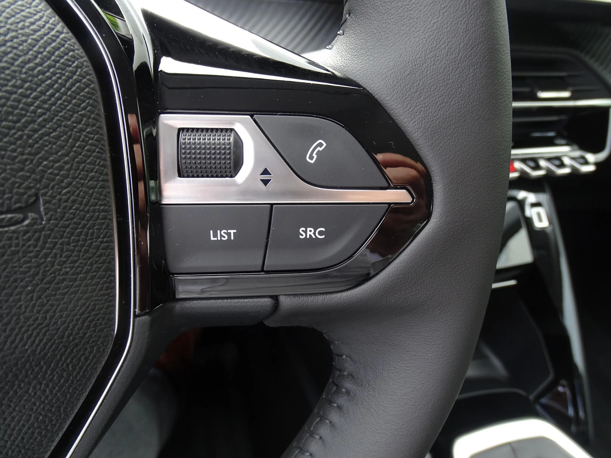 Peugeot 208 1.2T Allure