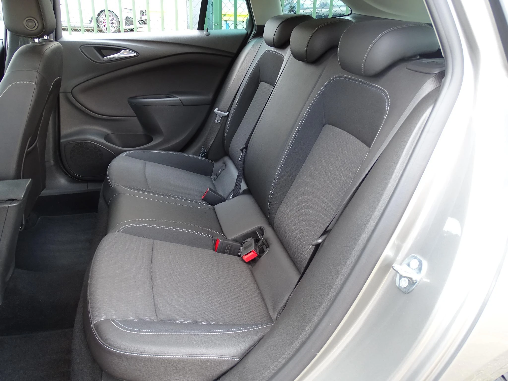 Opel-Astra-image-14