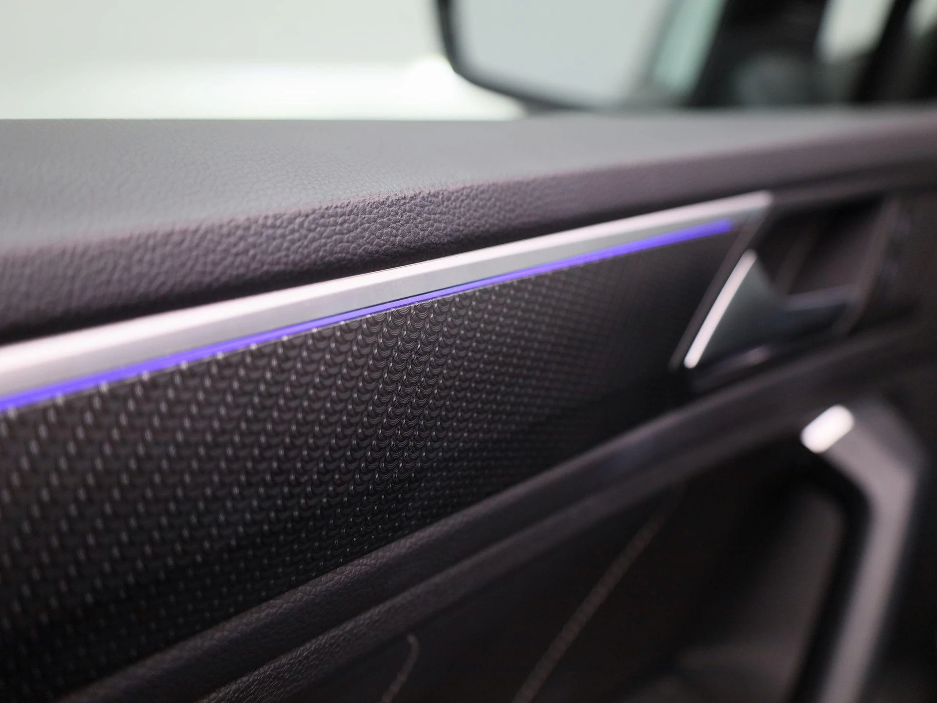 Volkswagen-Tiguan-image-38