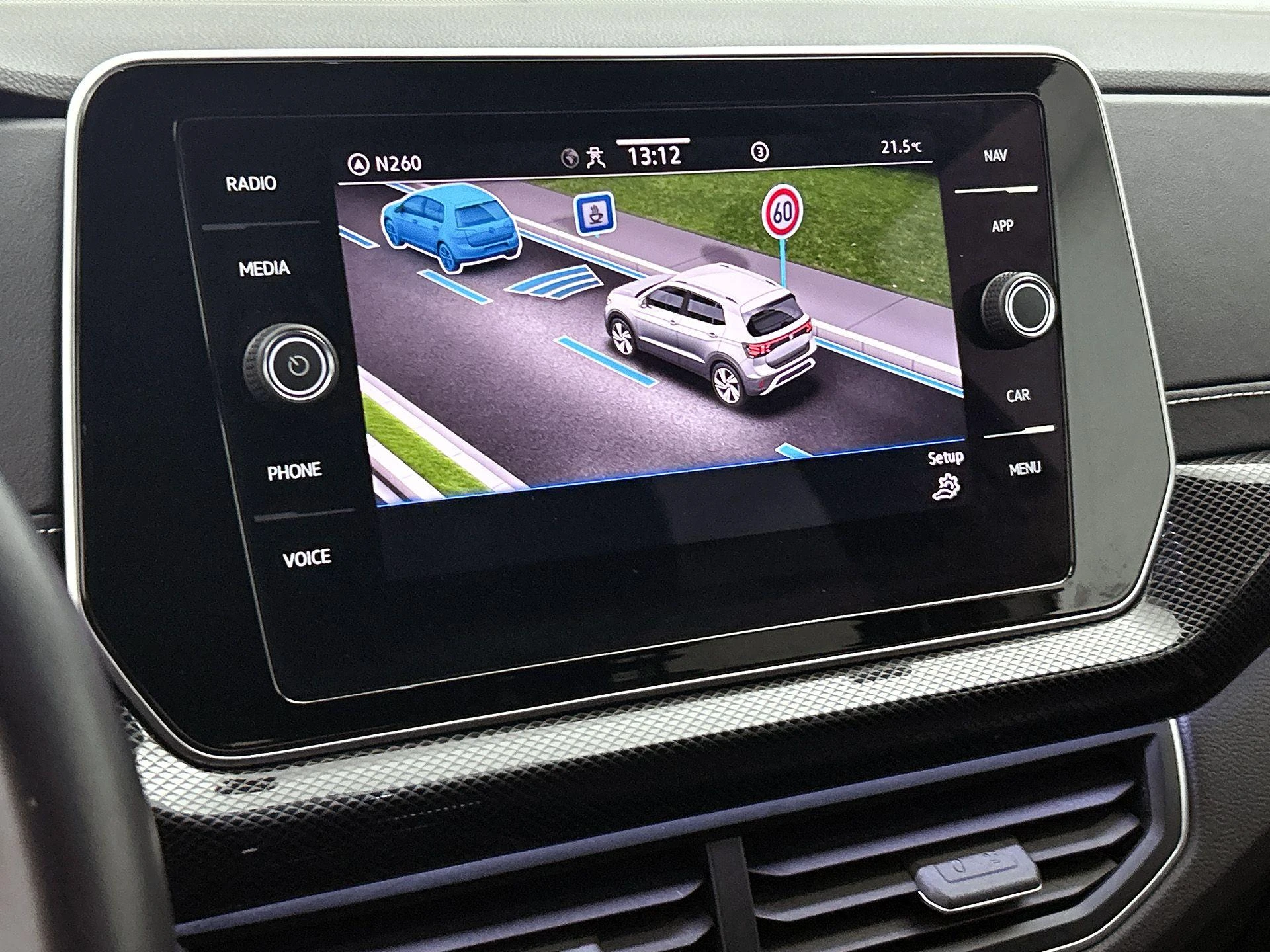 Volkswagen-T-Cross-image-9