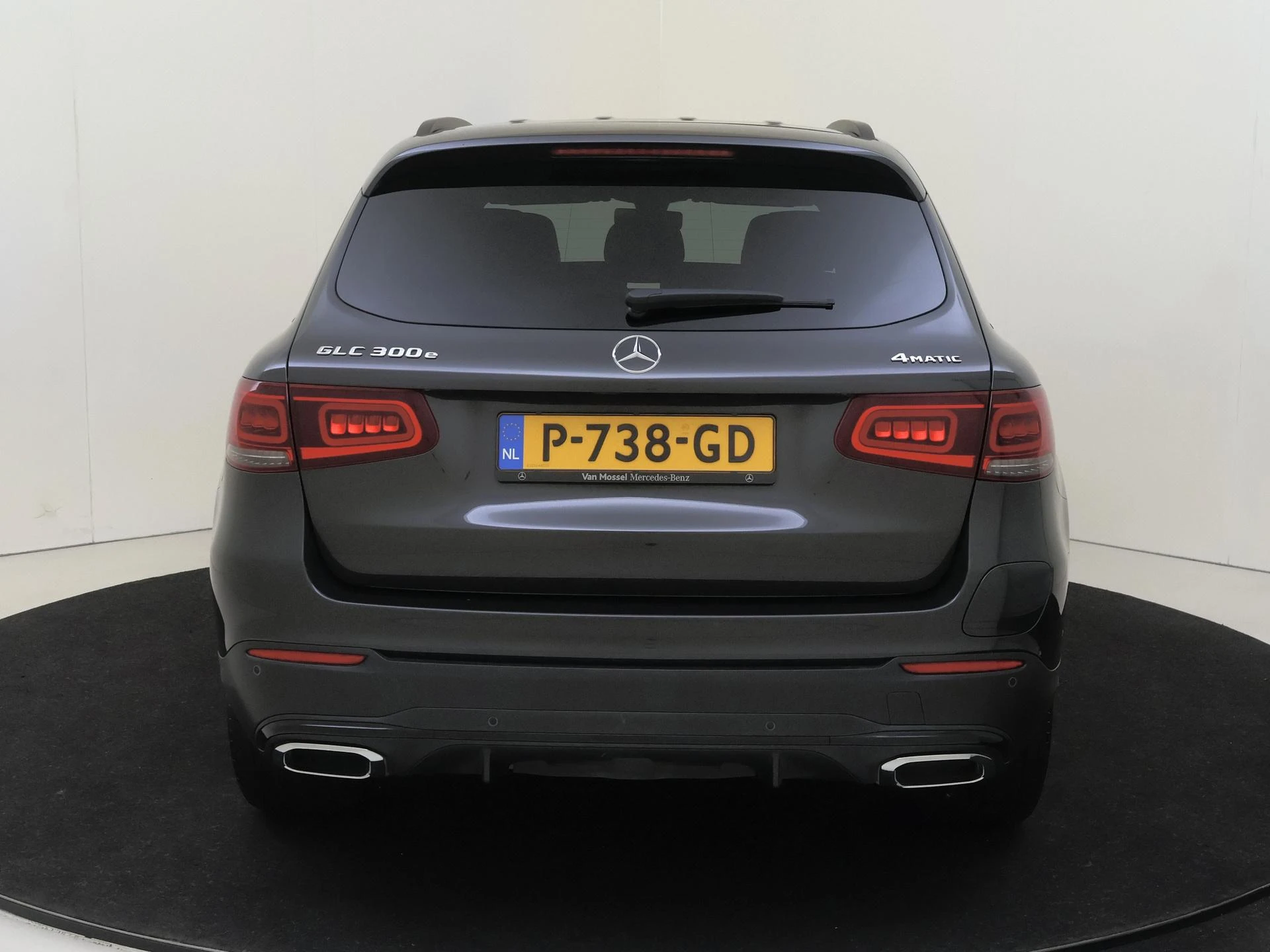 Mercedes-Benz-GLC-image-6