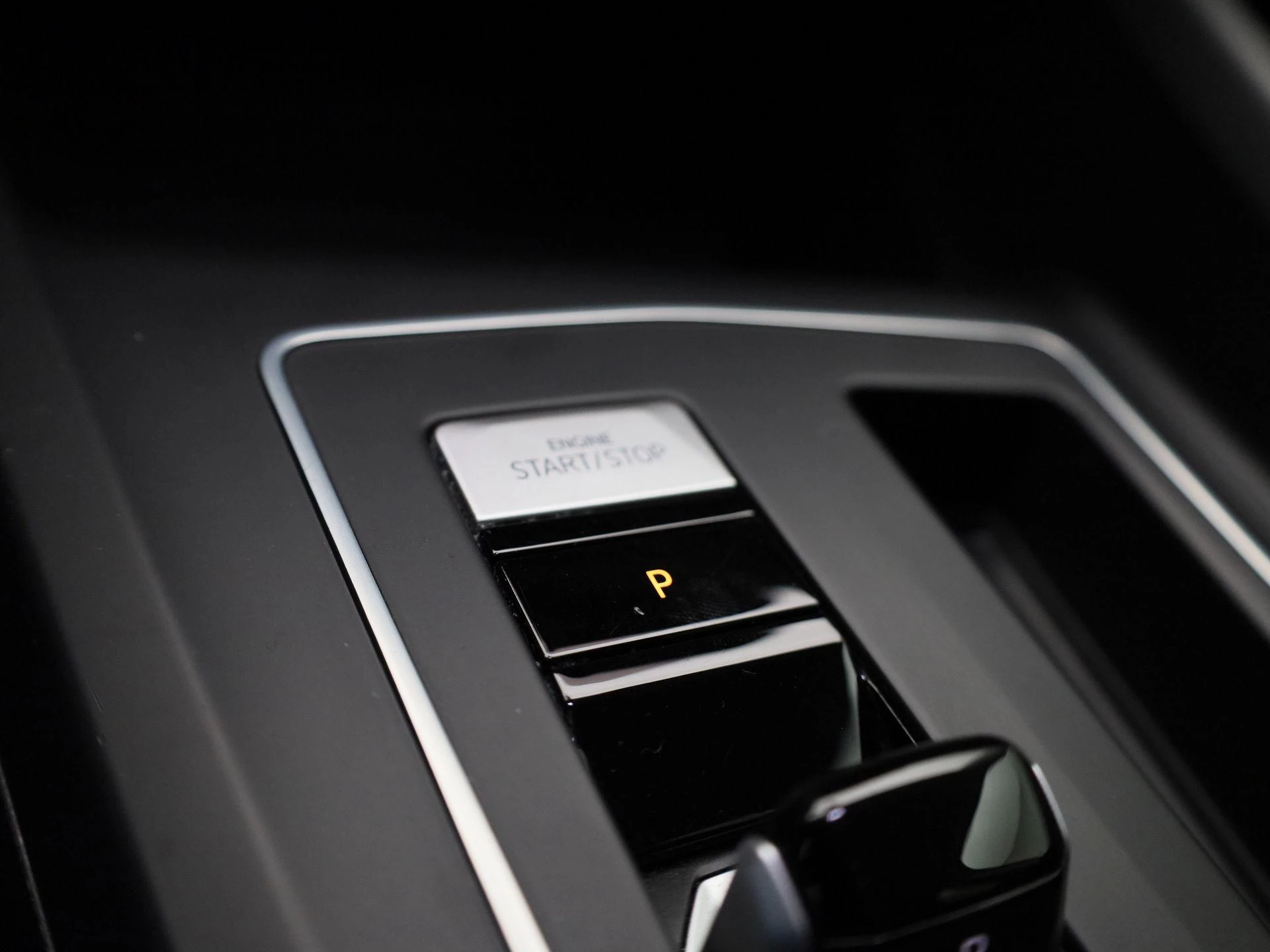 Volkswagen-Golf-image-22