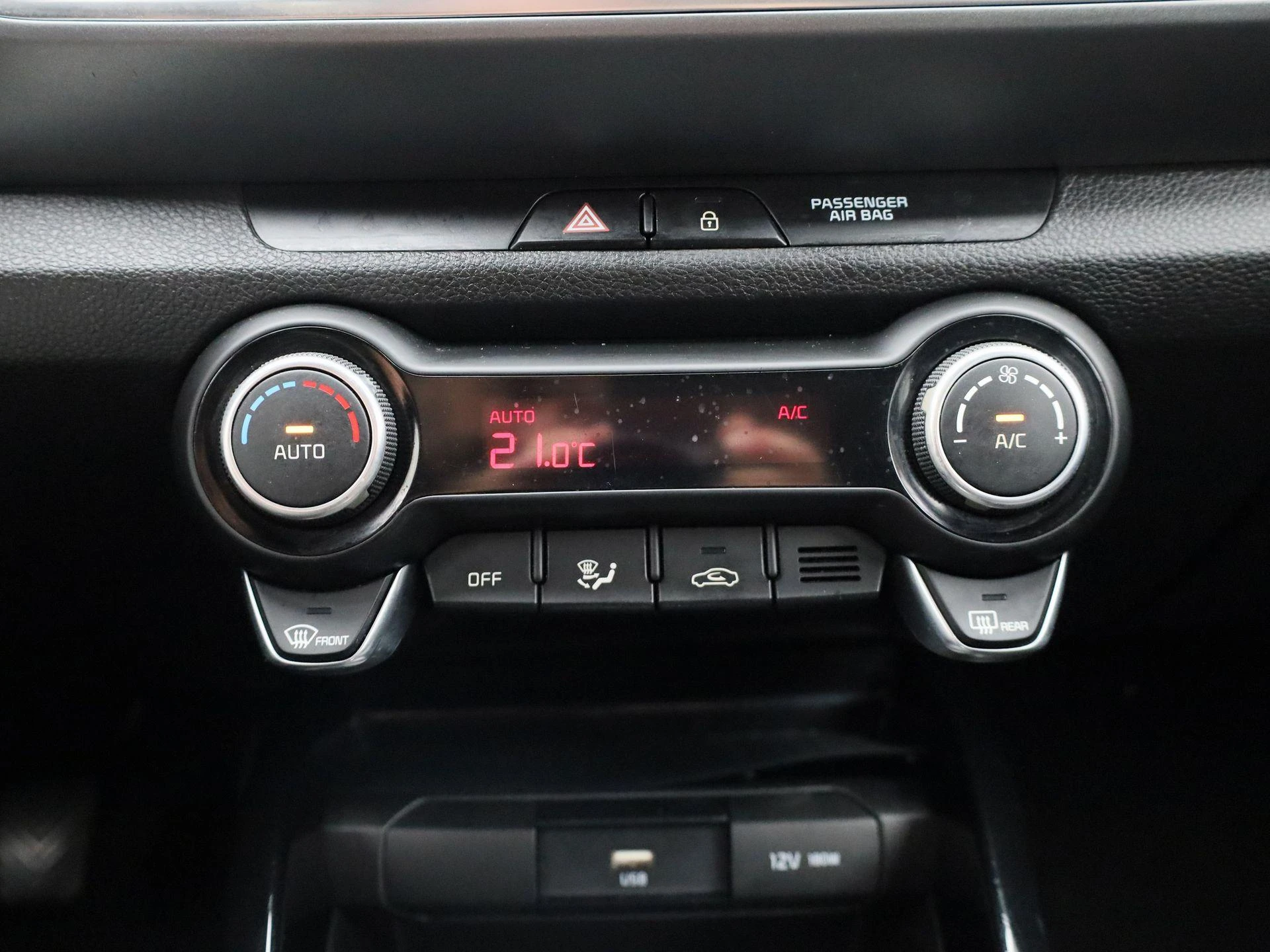 Kia-Stonic-image-16