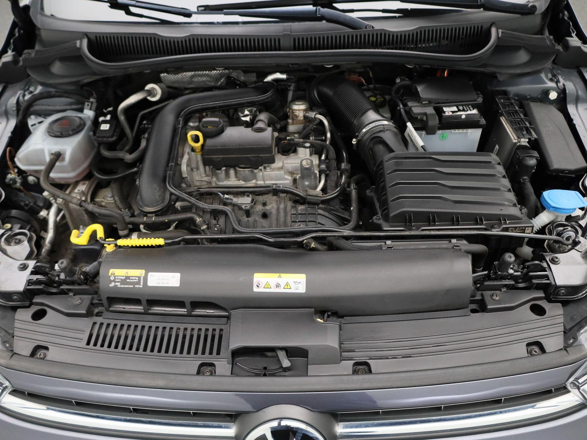 Volkswagen-Polo-image-23